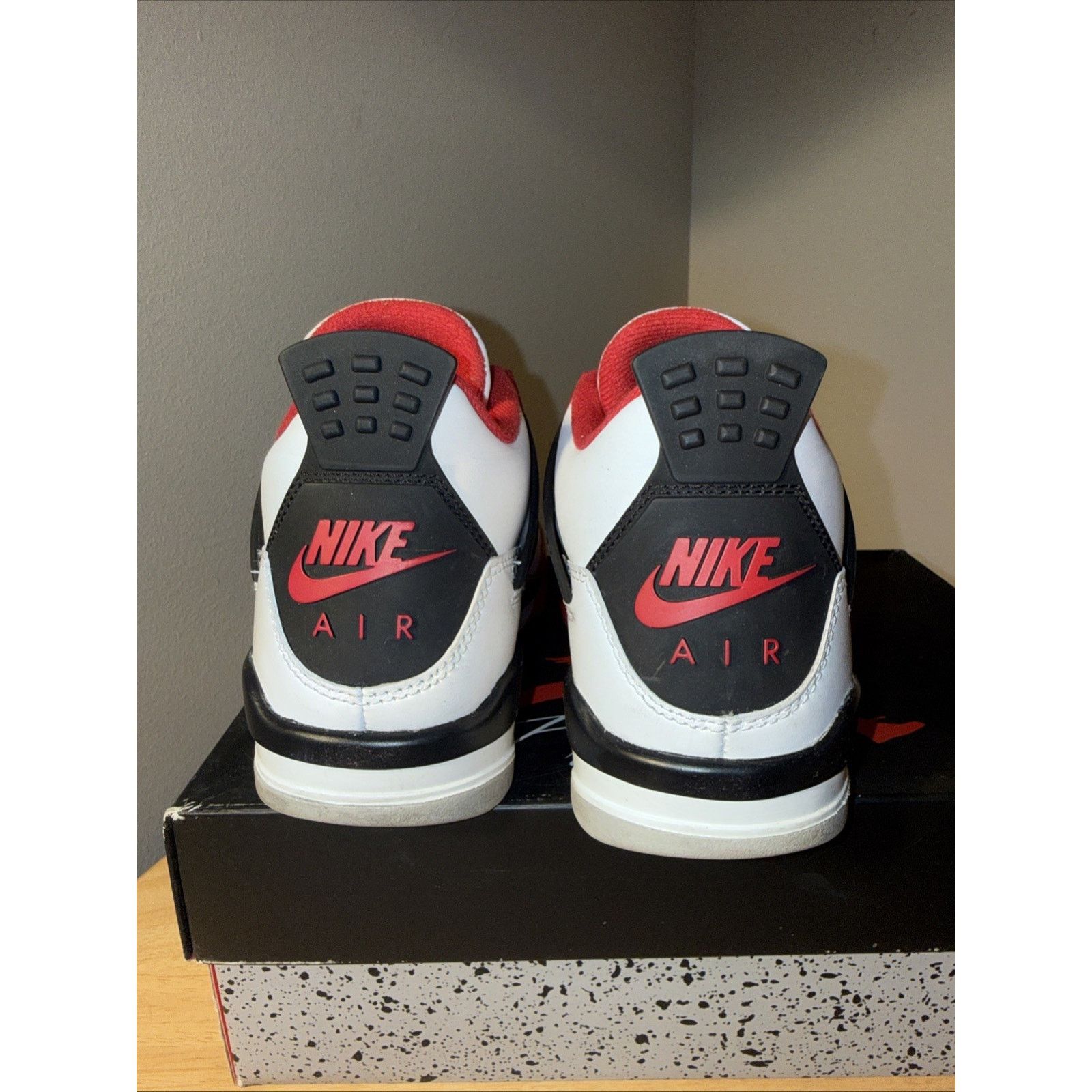 Jordan Brand Jordan 4 Retro Red Cement Size 5Y/6.5W Pre-owned OG Box Size US 5 / EU 37 - 6 Thumbnail