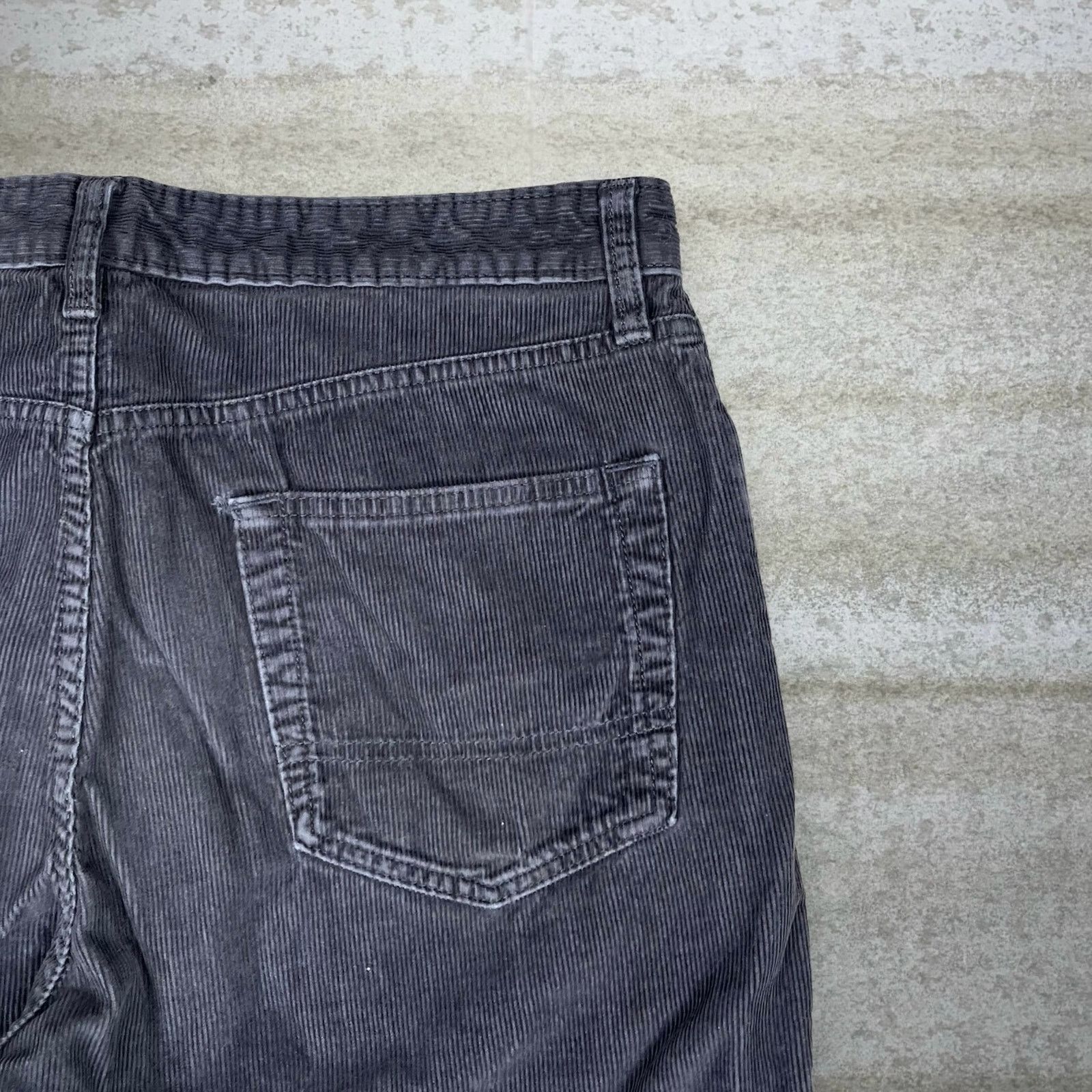Eddie Bauer Vintage Y2K Eddie Bauer Corduroy Pants 35x32 Straight Grey Size US 35 - 3 Thumbnail