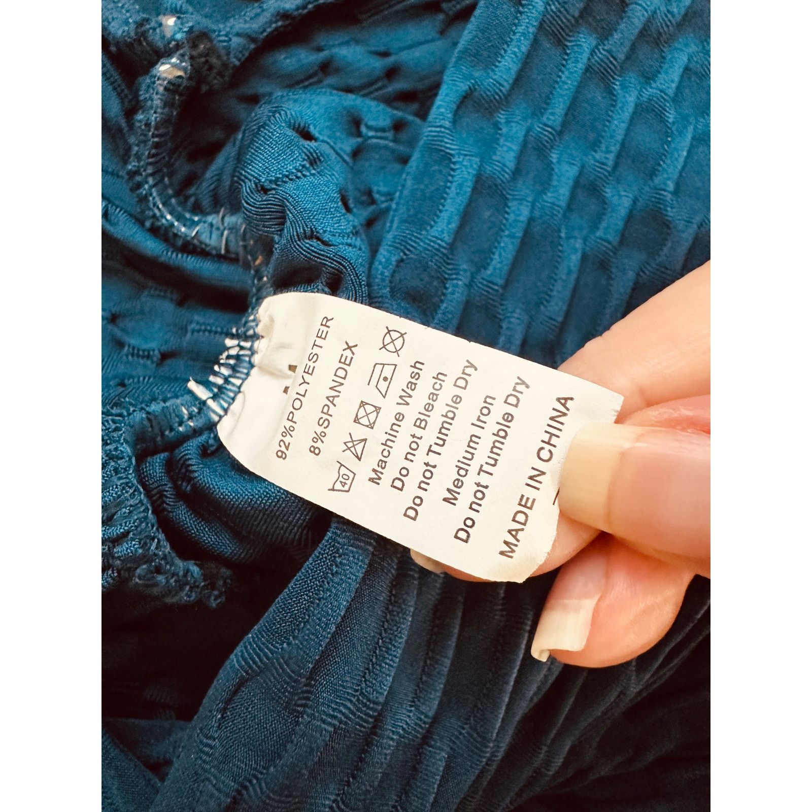 Other Dark Blue Embossed Scrunch Butt Yoga Pant Medium Size 30" / US 8 / IT 44 - 8 Thumbnail