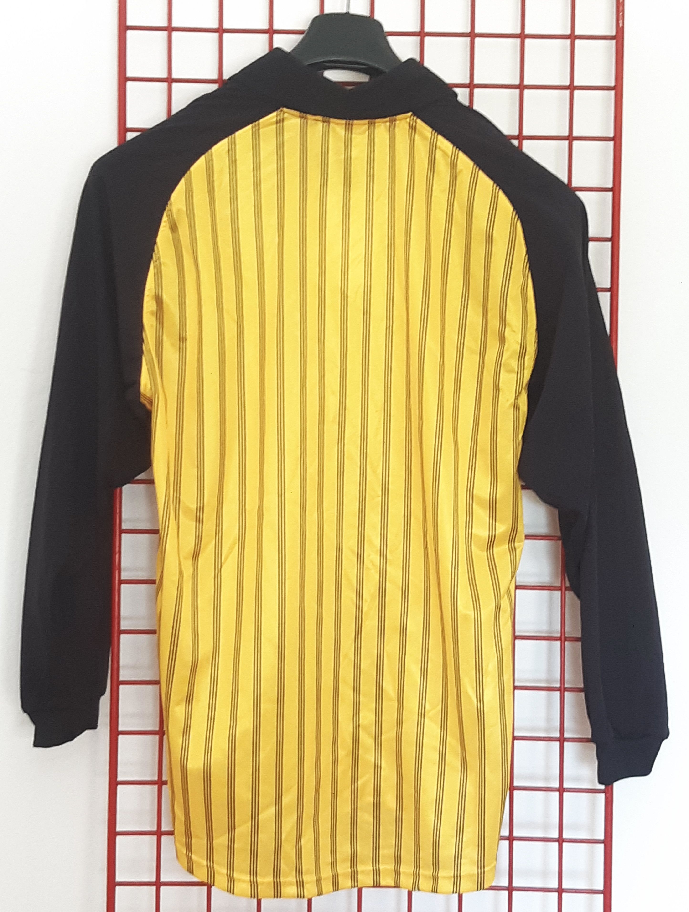 Adidas Vintage 90s ADIDAS Soccer referee Jersey England size M NWT Size US M / EU 48-50 / 2 - 2 Thumbnail