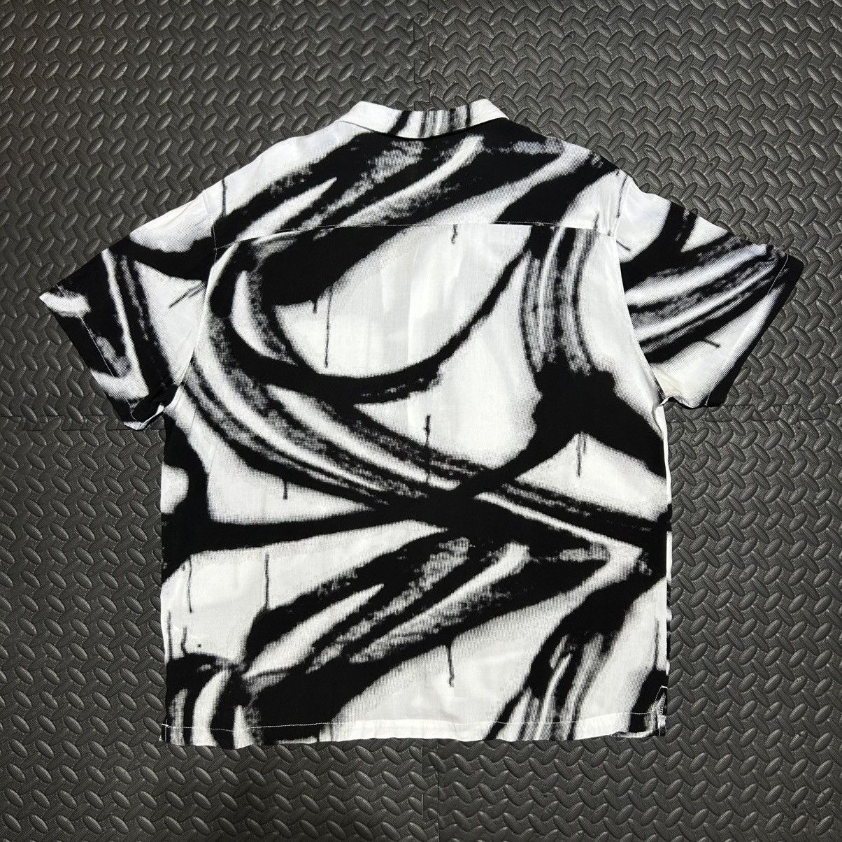 Other No Boundaries Shirt Abstract Brushstroke Black White Mens XL Size US XL / EU 56 / 4 - 9 Thumbnail