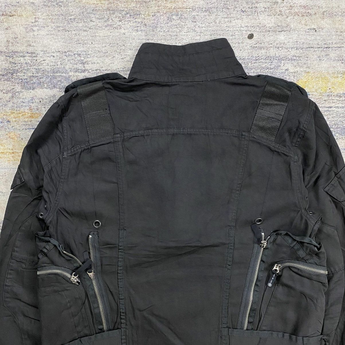Errolson Hugh Archive Analog by acronym FW 05 multi pocket jacket Size US M / EU 48-50 / 2 - 11 Thumbnail