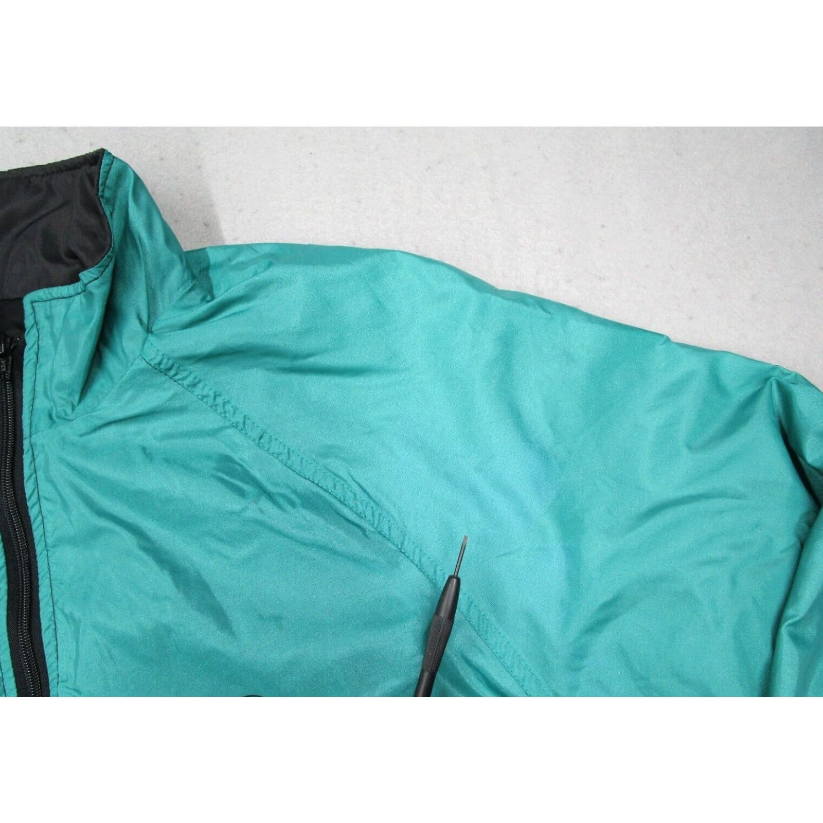 Vintage VINTAGE K-Products Jacket Mens Large Green Full Zip Pockets 90s Logo San Miguel Fresca Beer Bomber Jacket - Nylon Lined Size US L / EU 52-54 / 3 - 6 Thumbnail
