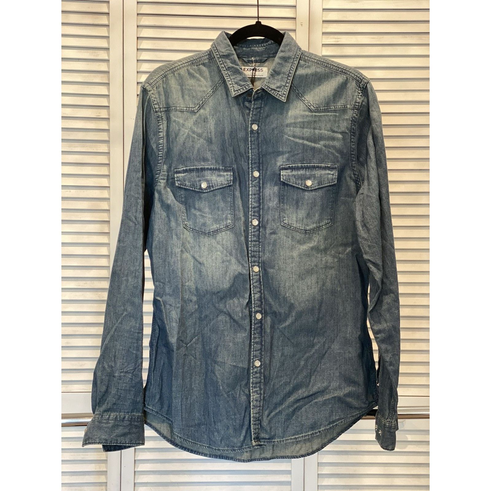 Express Express Denim Botton Up Medium NWT Size US M / EU 48-50 / 2 - 13 Thumbnail