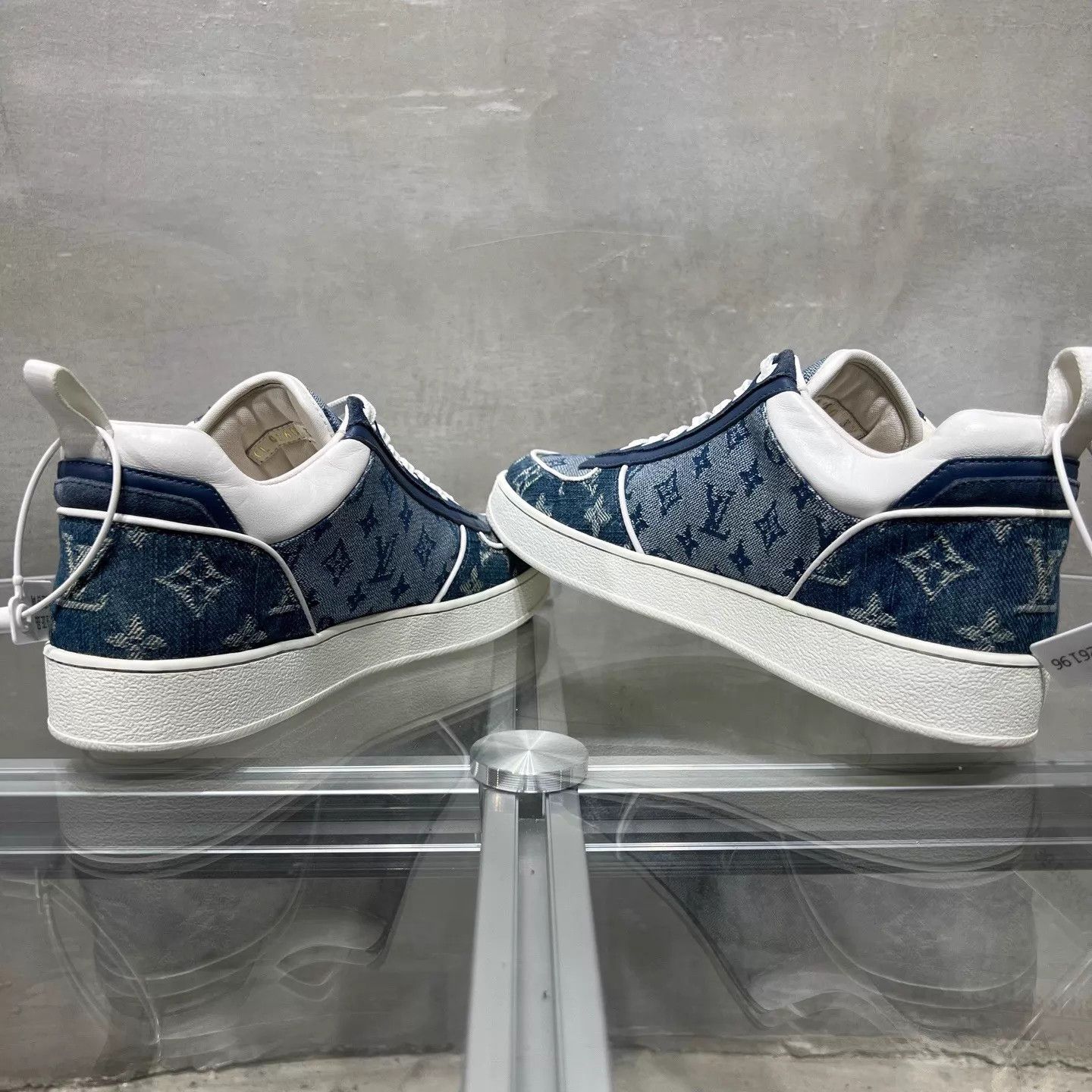 Louis Vuitton LV Blue Denim Monogram Sneaker UK3 / 37 Size US 6.5 / IT 36.5 - 5 Thumbnail