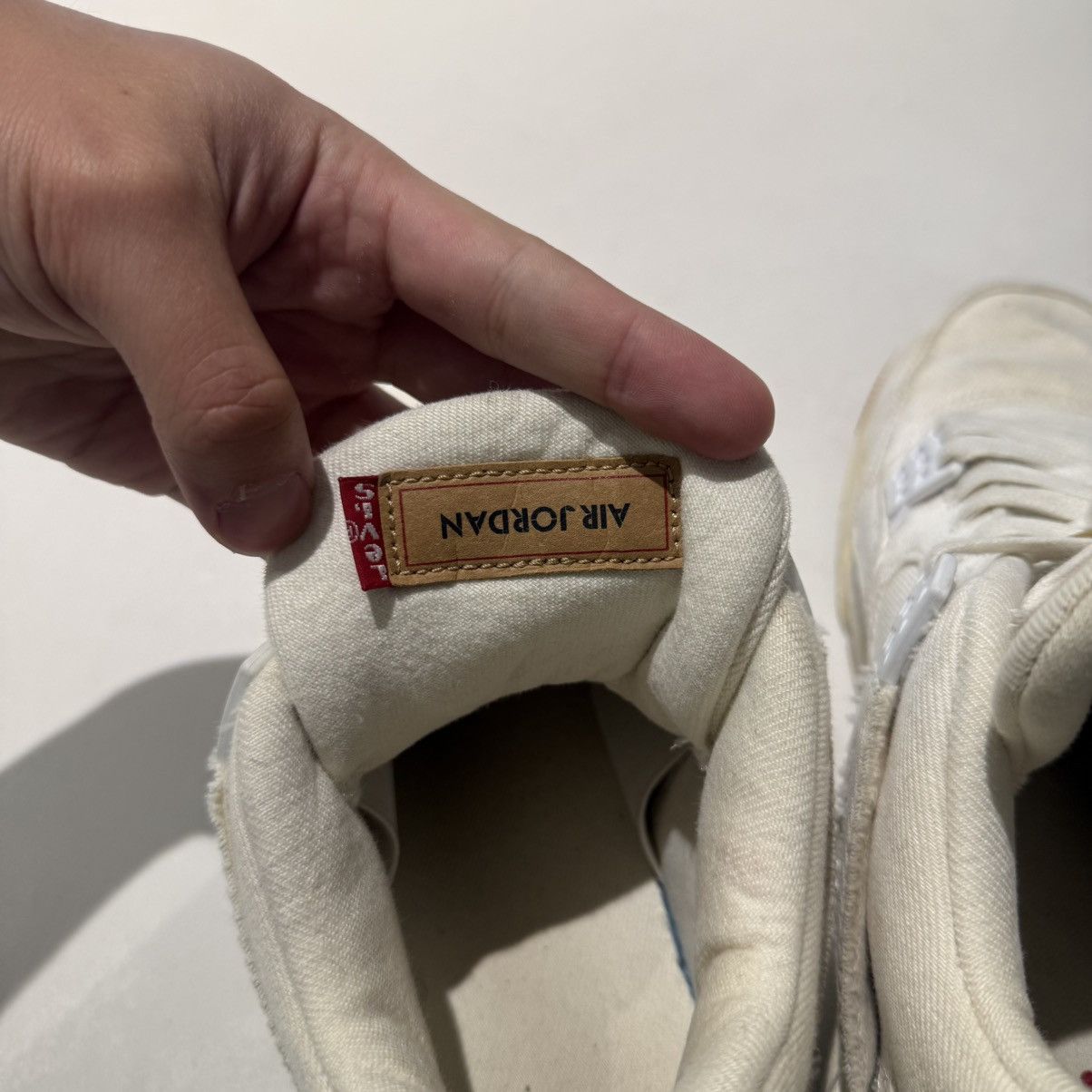 Jordan Brand × Levi's Jordan 4 Retro Levis white Size US 8.5 / EU 41-42 - 6 Thumbnail