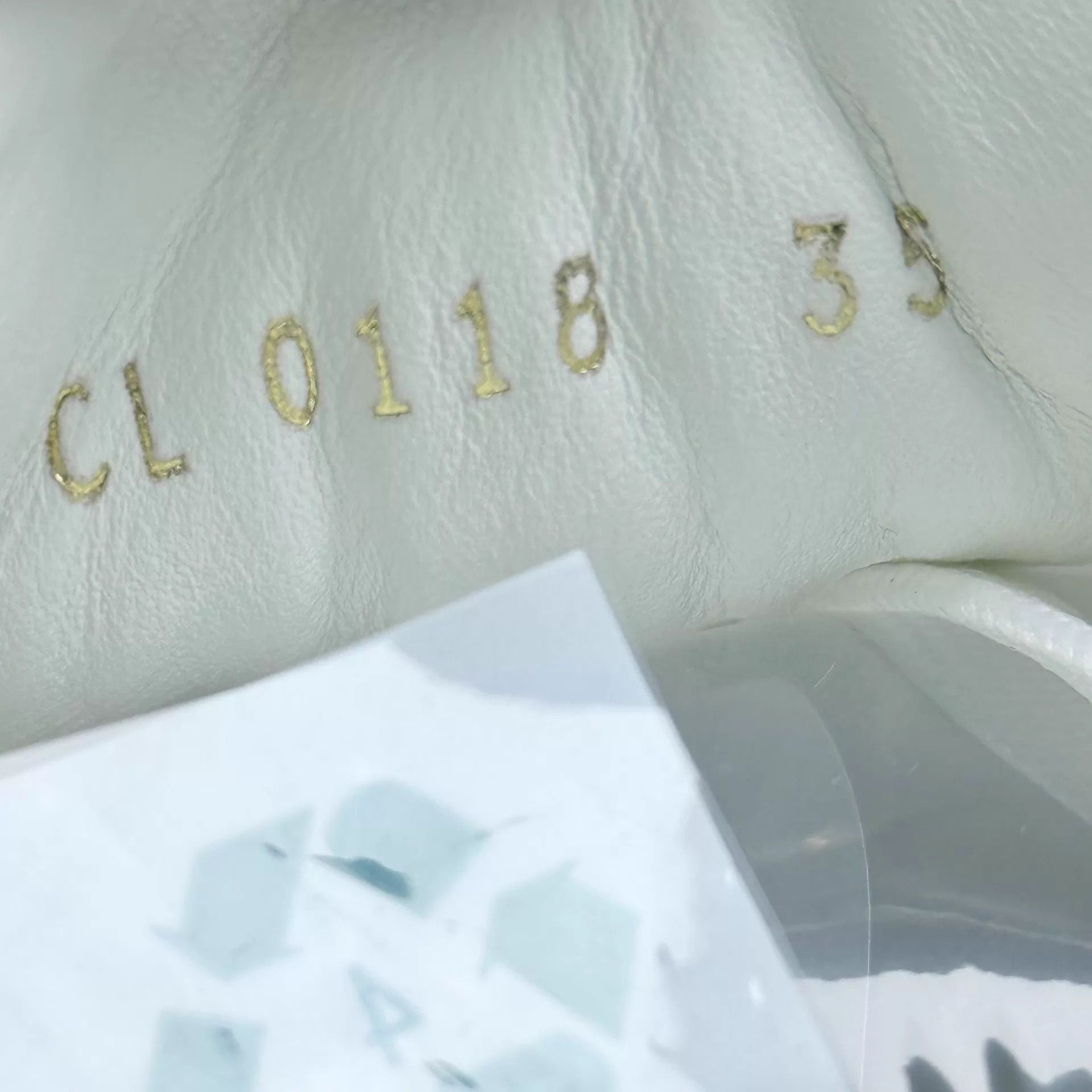 Louis Vuitton LV Run Away White & Pink Checkerboard Sneaker 35 99 New Size US 4.5 / IT 34.5 - 4 Thumbnail