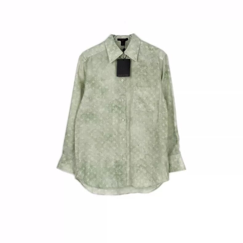 Louis Vuitton Louis Vuitton Long Sleeve Shirt Made of Old and Full Printe Size XS / US 0-2 / IT 36-38 - 1 Thumbnail