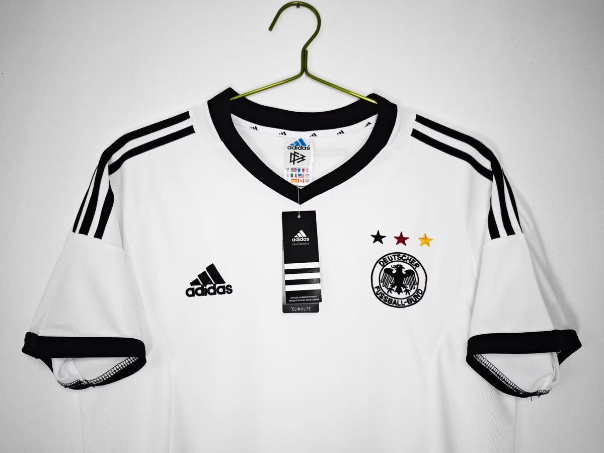 Adidas × Vintage Vintage x Germany 2002/2003 Home Kit Size US M / EU 48-50 / 2 - 6 Thumbnail
