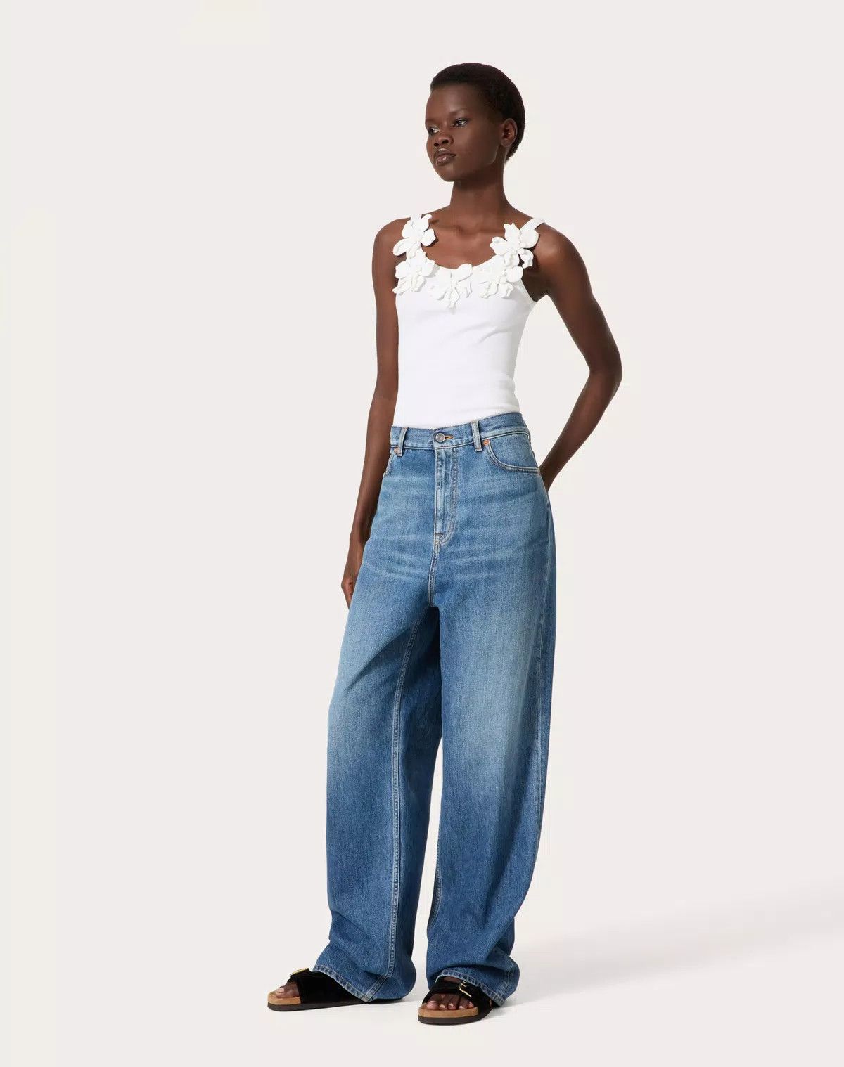Valentino o1s1wg110525 Embroidered Cotton Jersey Top in White Size M / US 6-8 / IT 42-44 - 3 Thumbnail