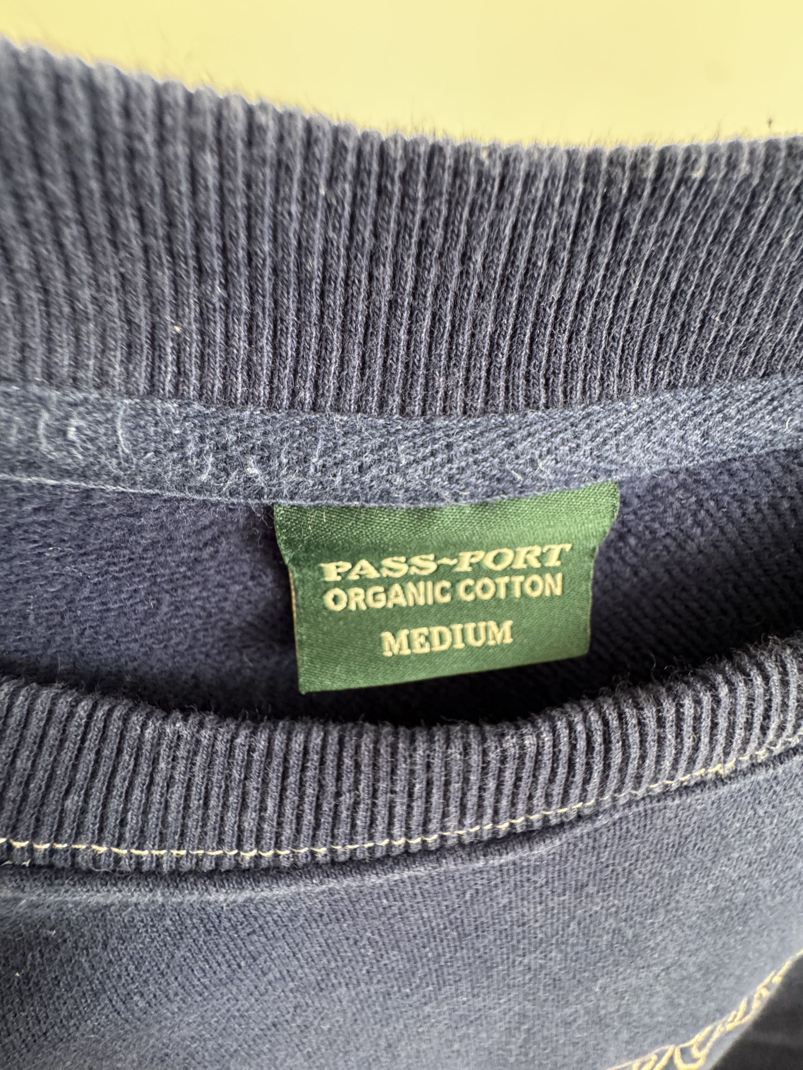 Passport Passport - Embroidered logo Size US M / EU 48-50 / 2 - 3 Thumbnail