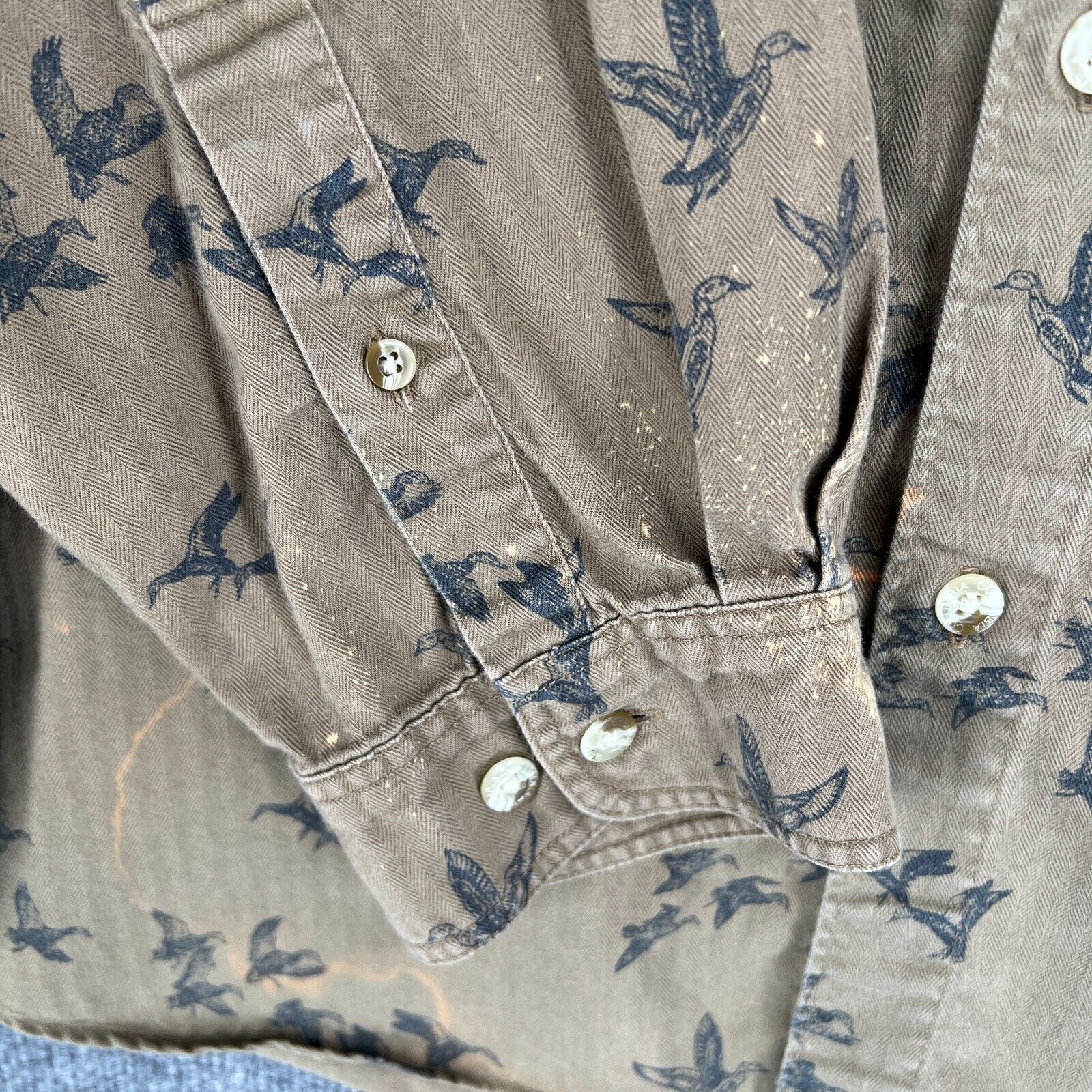 Columbia Vintage Columbia Shirt Brown All Over Duck Print XL Size US XL / EU 56 / 4 - 10 Thumbnail