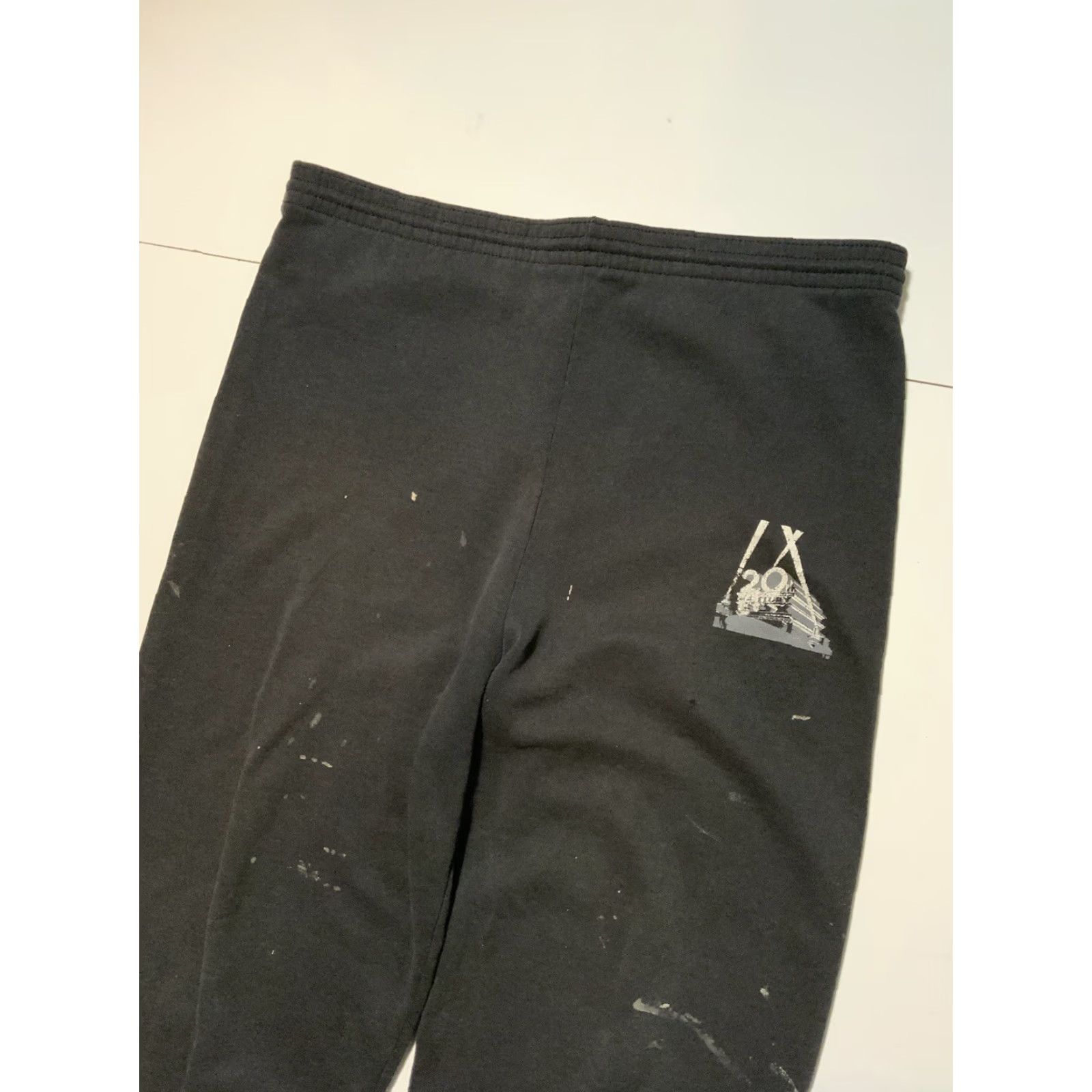 Hanes VINTAGE Hanes 20th Century Fox Studios Film Movie Black Jogger Sweatpants XL Men Size US 36 / EU 52 - 6 Thumbnail