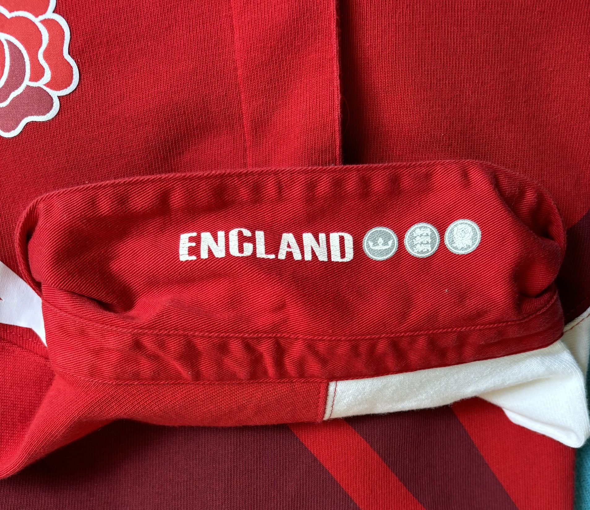 Nike England Rugby Nike o2 red long jersey Size. L Size US L / EU 52-54 / 3 - 12 Thumbnail