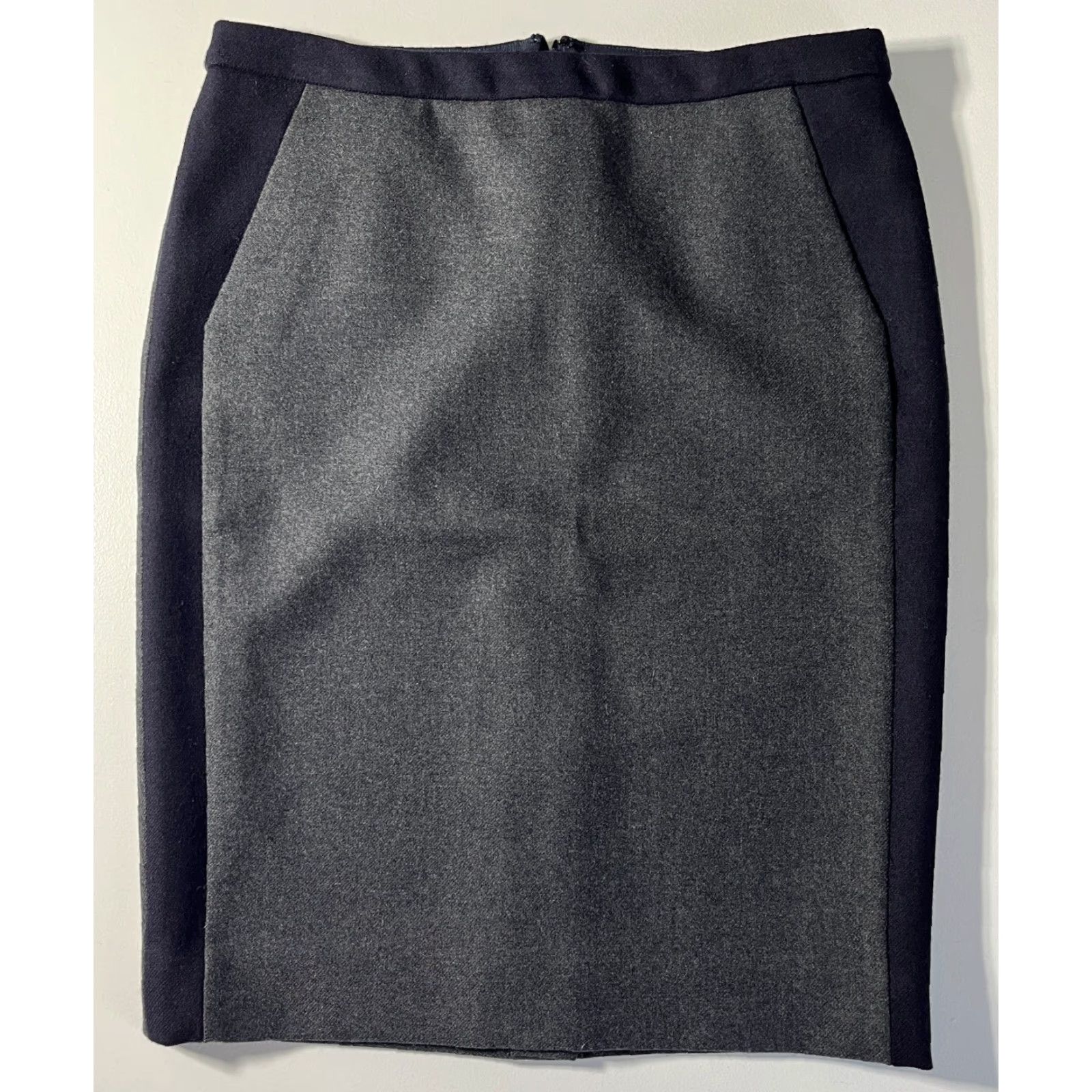 J.Crew VINTAGE J.CREW Skirt No. 2 Pencil Wool Knee Length Gray 8 Lined Side Panels Business Casual Womens Size 30" / US 8 / IT 44 - 5 Thumbnail