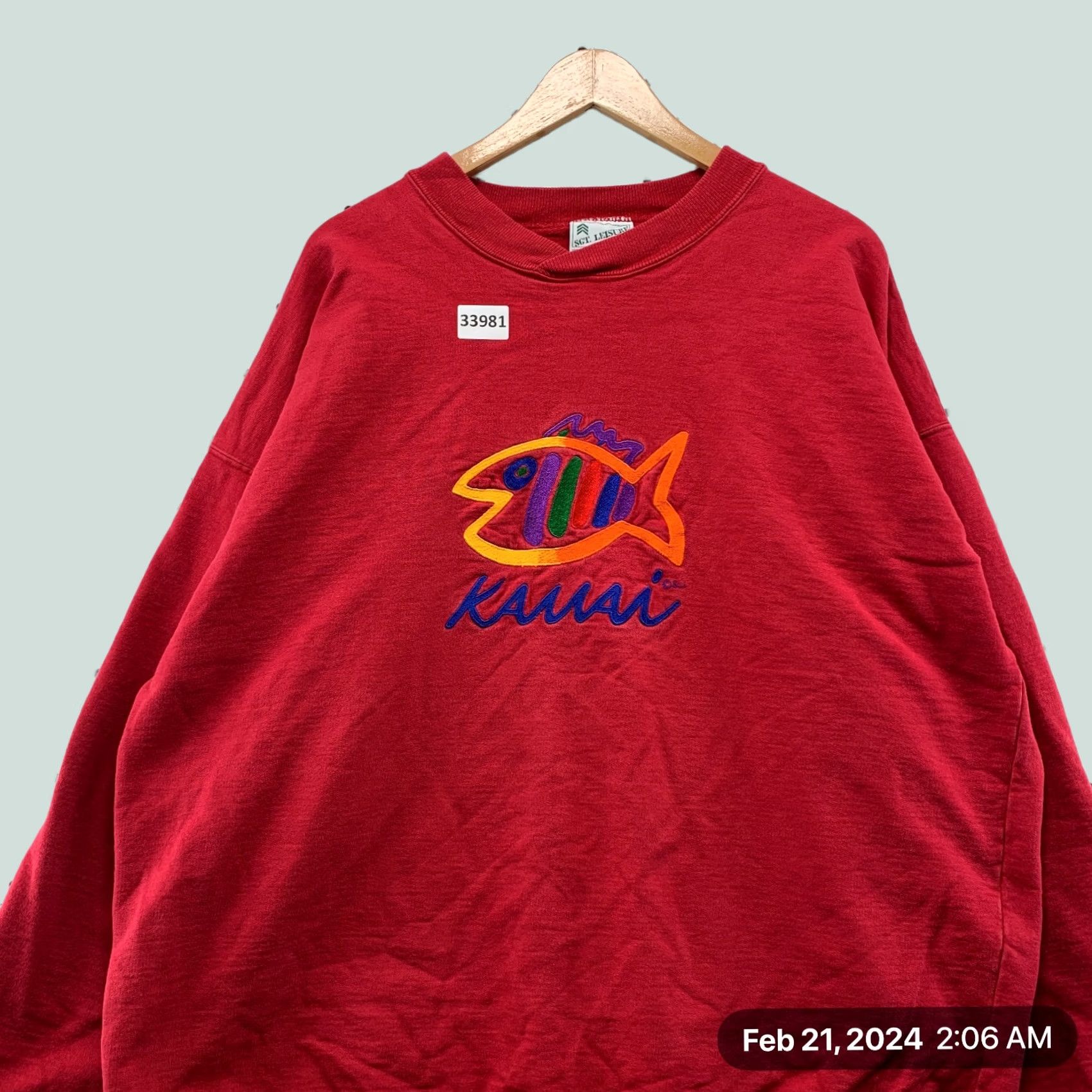 Vintage VINTAGE Maui Fish Sweatshirt Mens XL Red SGT Leisure 27x29.5 Made USA Crewneck Size US XL / EU 56 / 4 - 1 Thumbnail