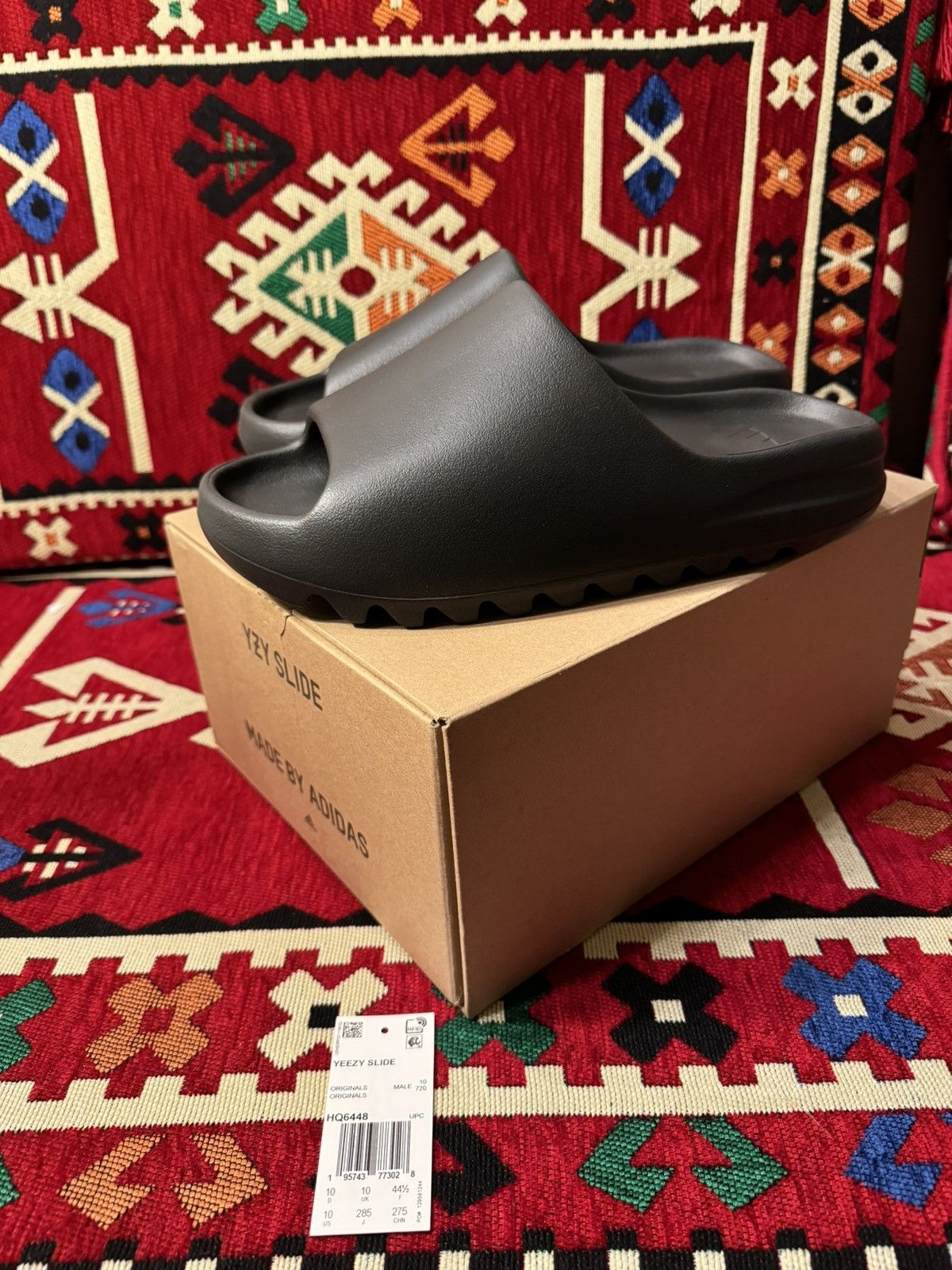 Deadstock Yeezy Onyx