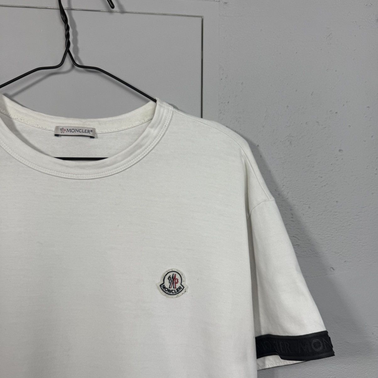 Moncler Vintage T-Shirt Moncler Logo-Patch Size US L / EU 52-54 / 3 - 2 Thumbnail