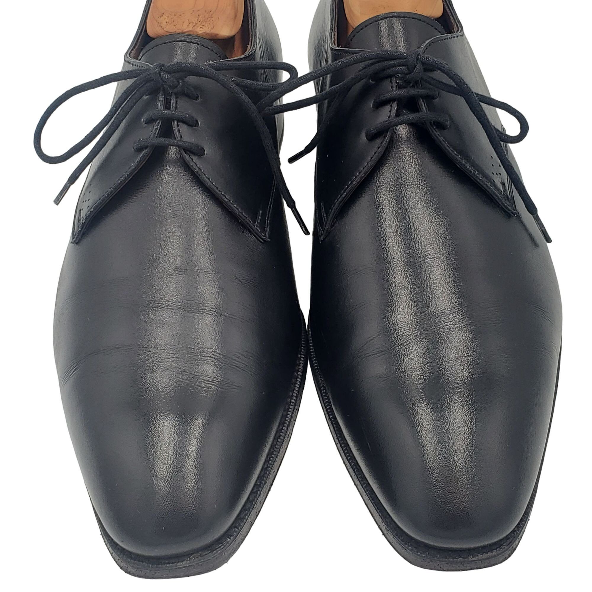 Carmina Shoemaker Luxury Mens 8 Black Calf All-Leather Dress