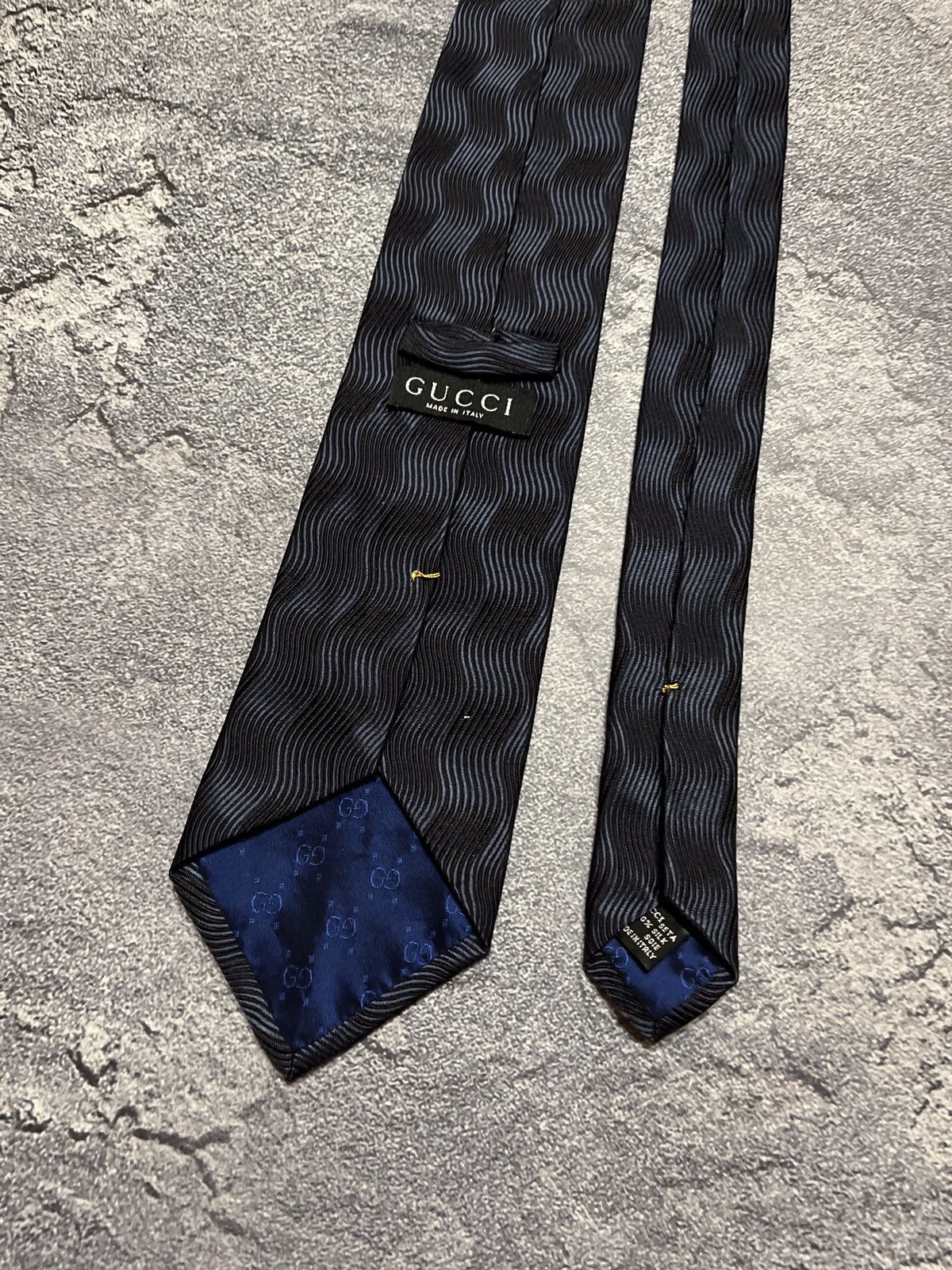 Vintage Vintage Gucci silk tie Size ONE SIZE - 3 Thumbnail