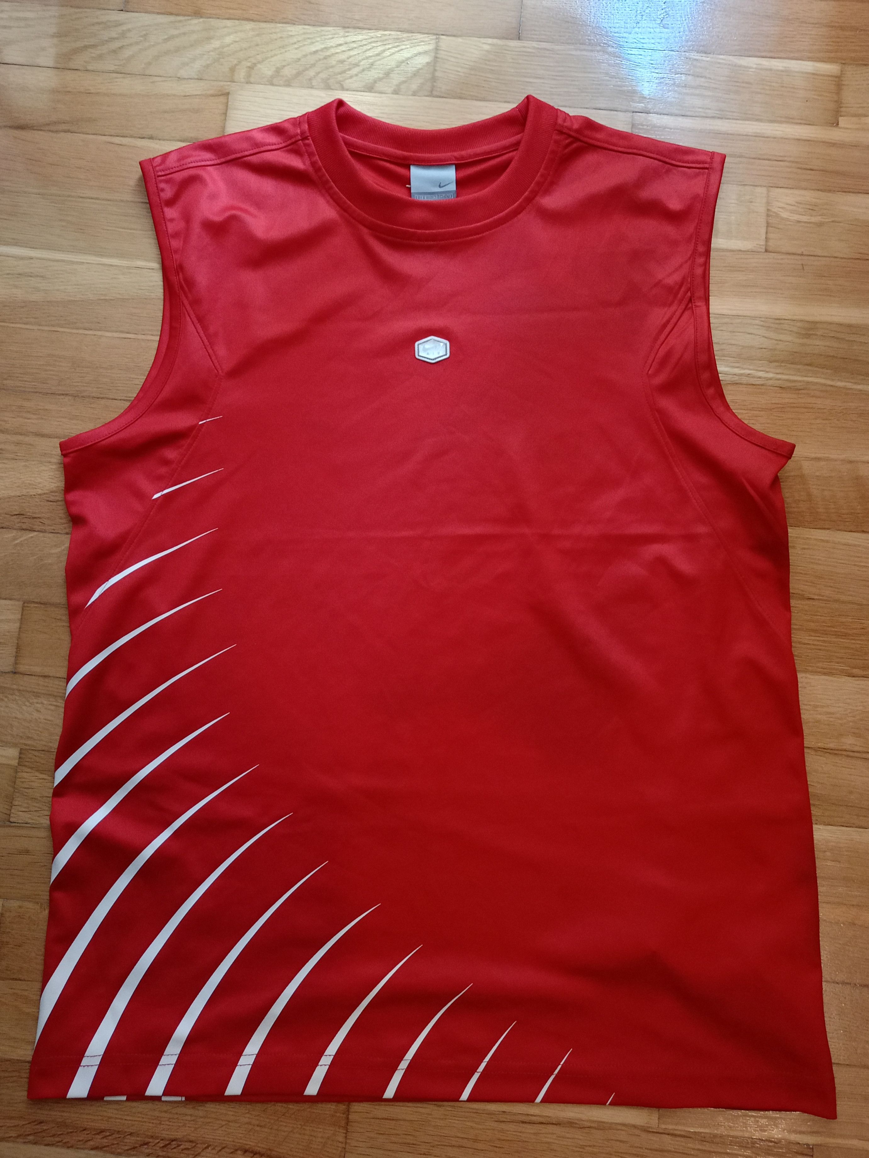 Nike Rare Y2K Nike Sleeveless Tech Top (2000s Vintage) Size US S / EU 44-46 / 1 - 1 Thumbnail