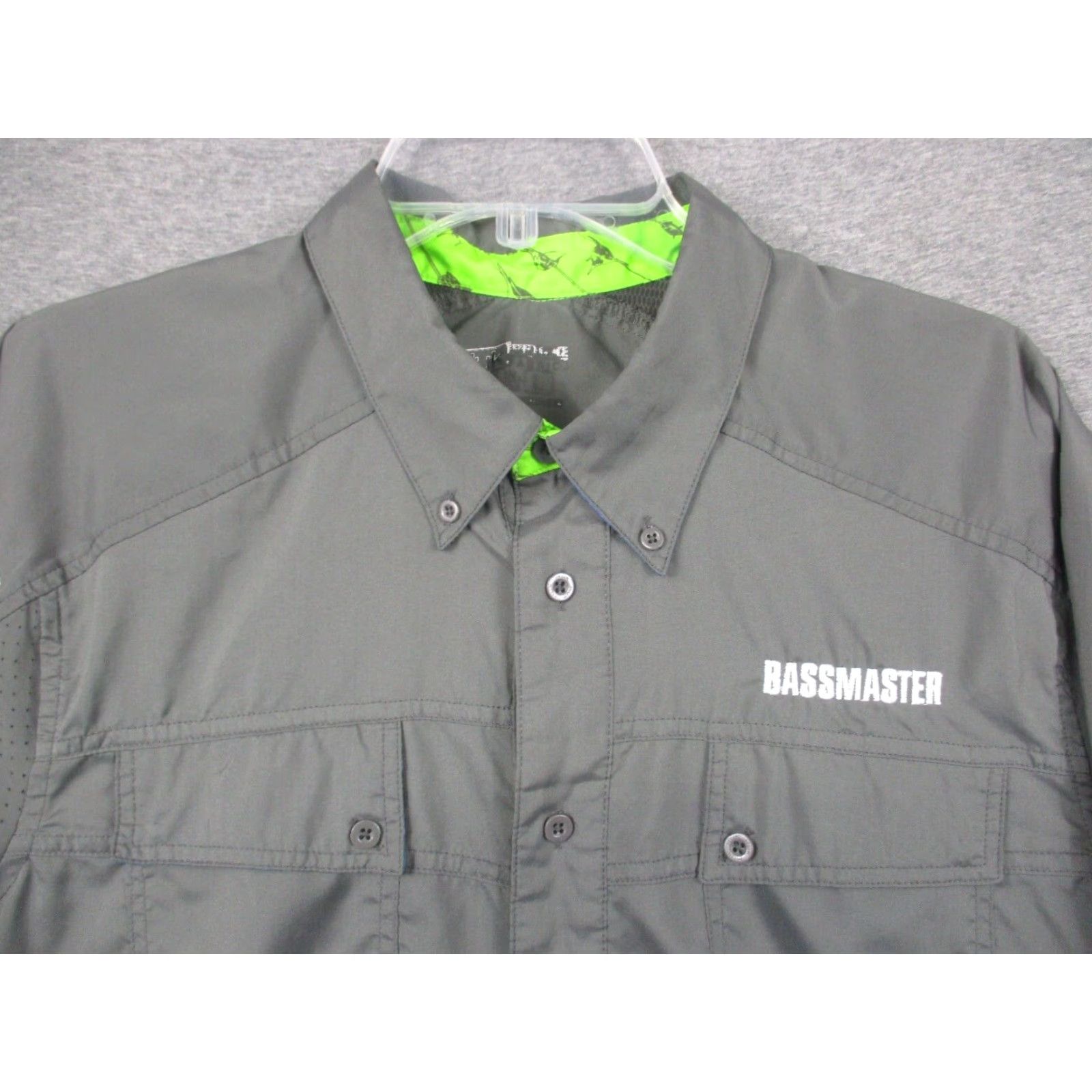 Vintage Huk Fishing Shirt Men Large Button Down Vented Fish Gray Bassmaster Size US L / EU 52-54 / 3 - 2 Thumbnail