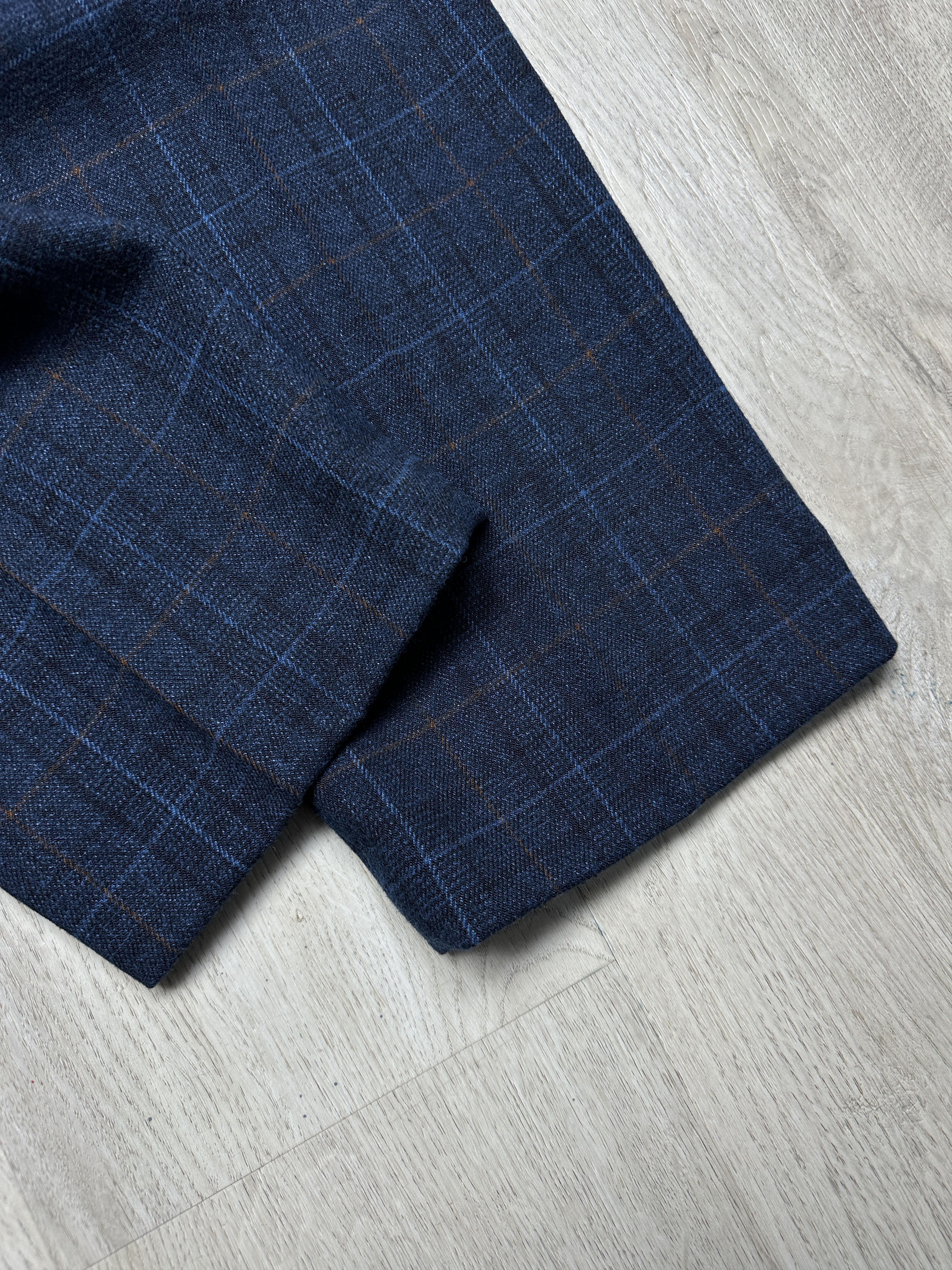 Other Cavani Mens 3 Piece Suit Blazer + Vest + Pants Size 40R - 17 Thumbnail
