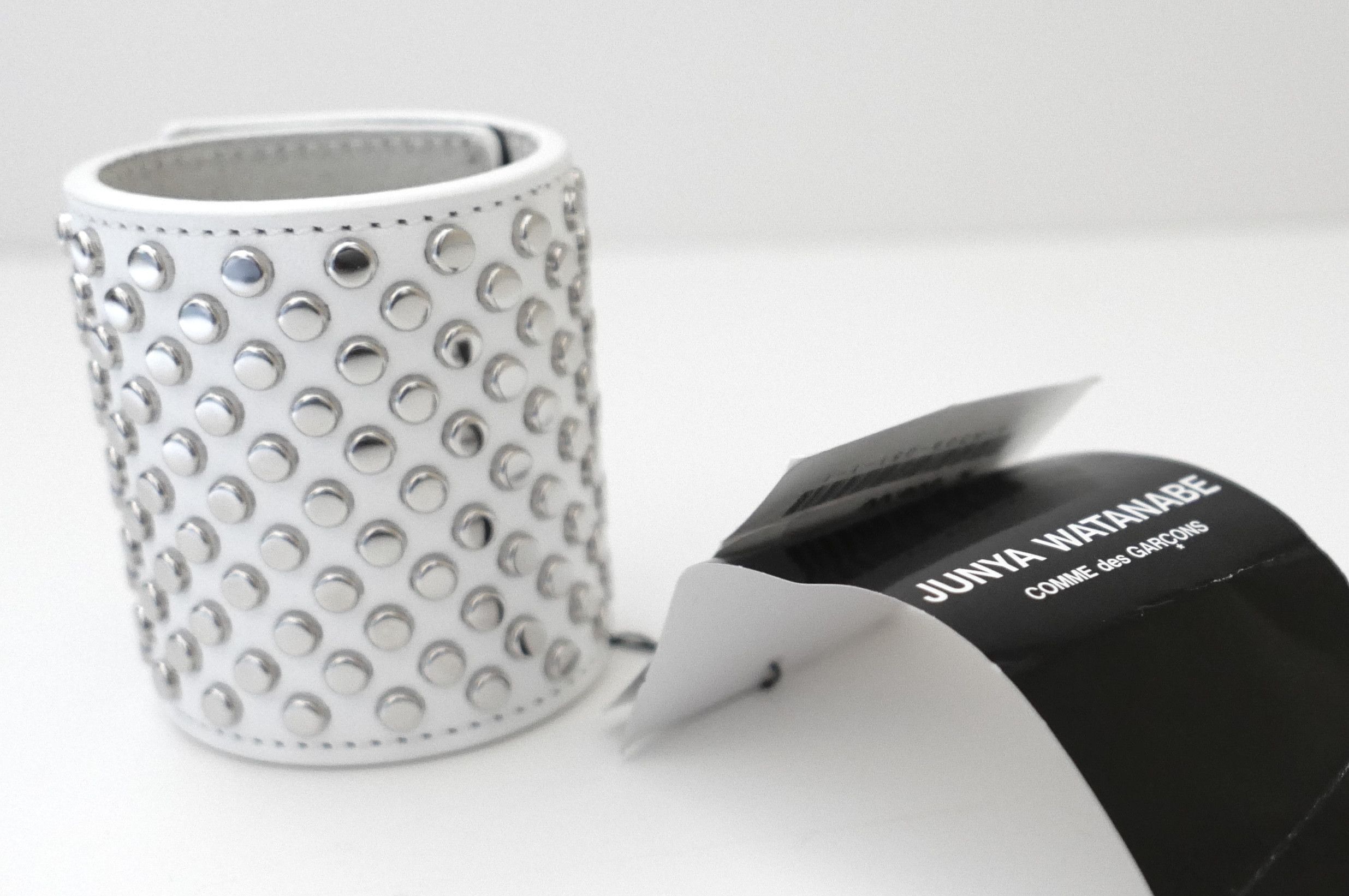 Junya Watanabe Junya Watanabe White Studded Leather Cuff Bracelet Unisex Size ONE SIZE - 2 Thumbnail