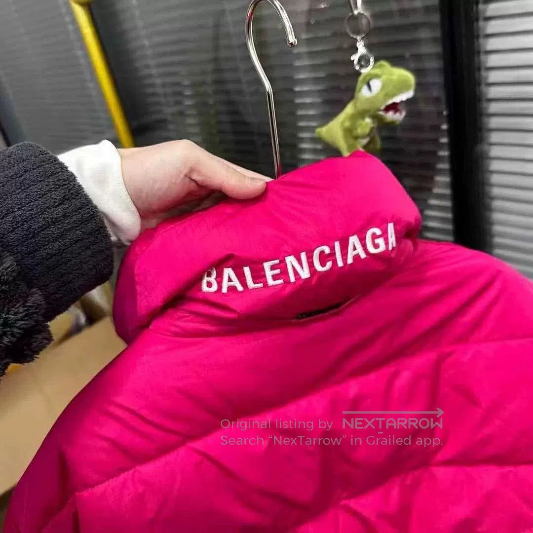 Balenciaga Balenciaga Pink Back Logo Down Jacket. Size XXS / US 00 / IT 34 - 4 Thumbnail