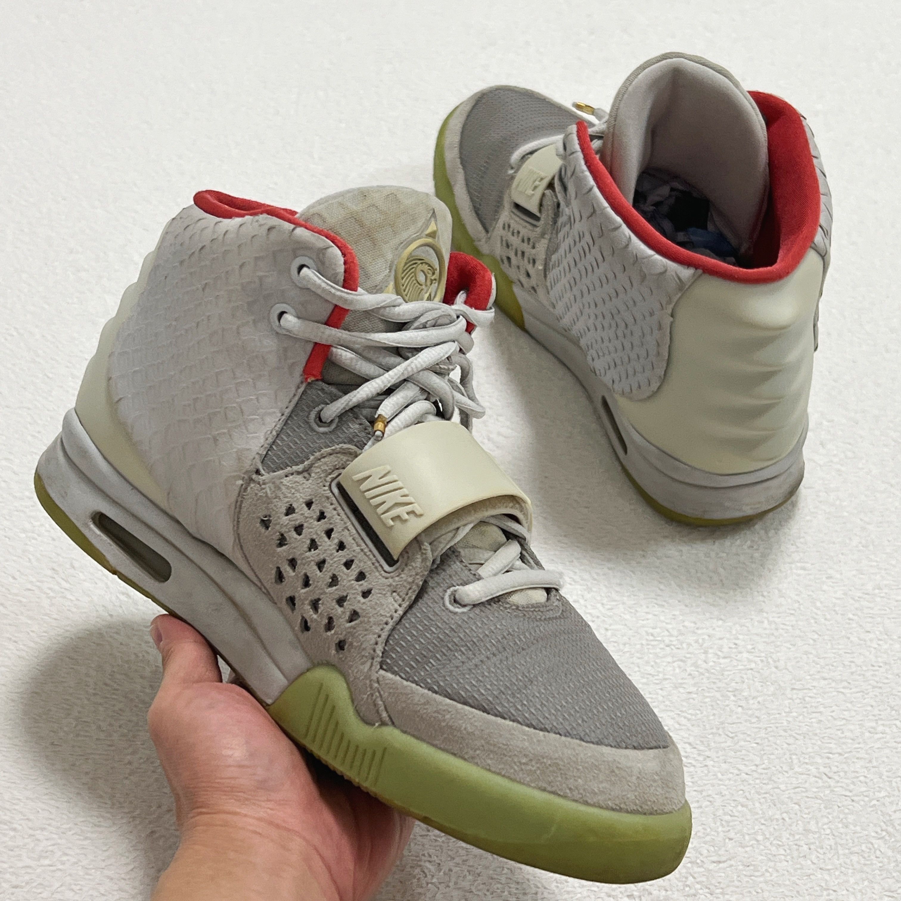Nike Nike Air Yeezy 2 Pure Platinum (508214-010) Size US 10 / EU 43 - 4 Thumbnail