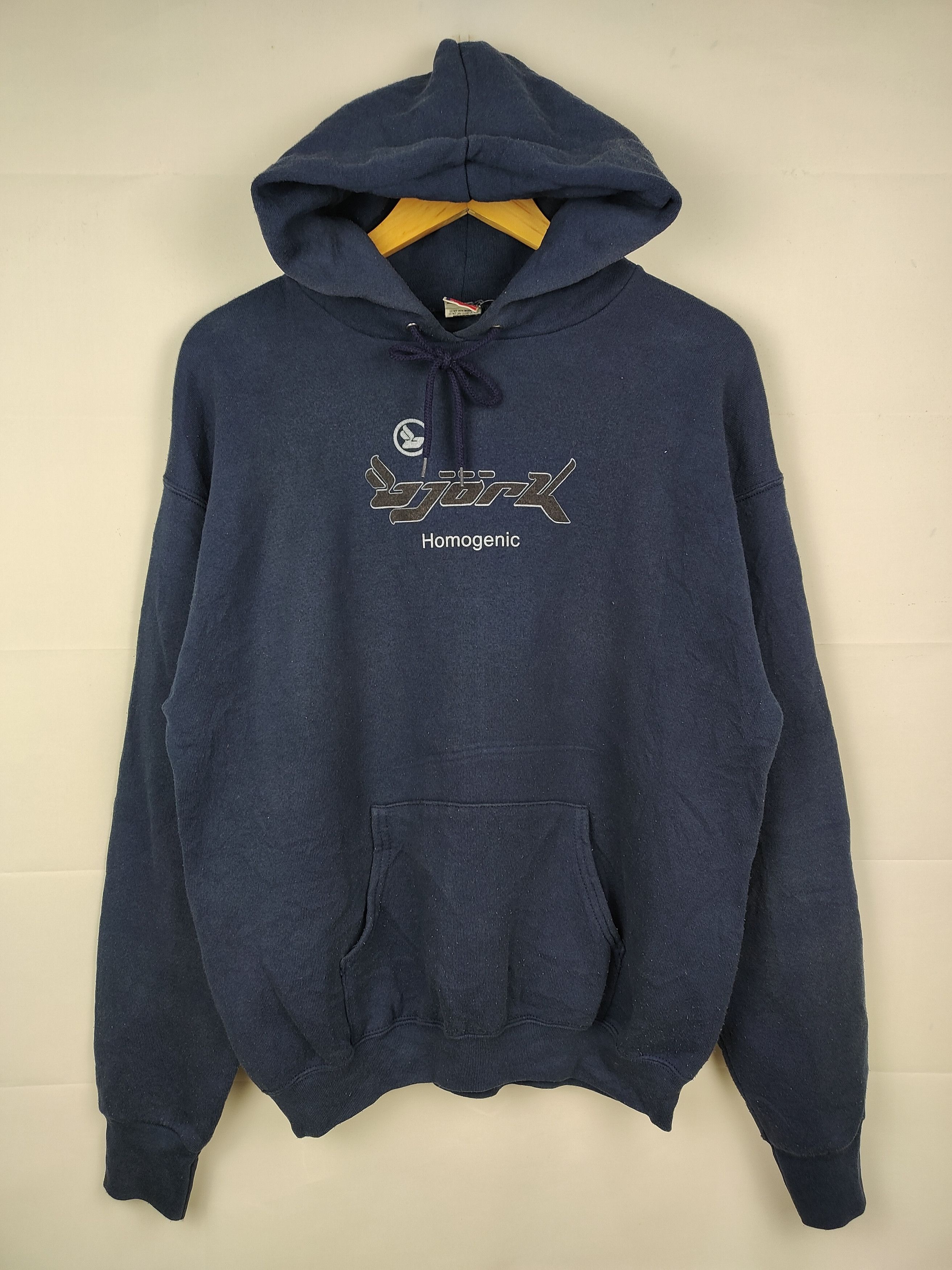 Vintage Vintage 90s Bjork Homogenic Pullover Hoodie Sweatshirt Size US L / EU 52-54 / 3 - 1 Thumbnail