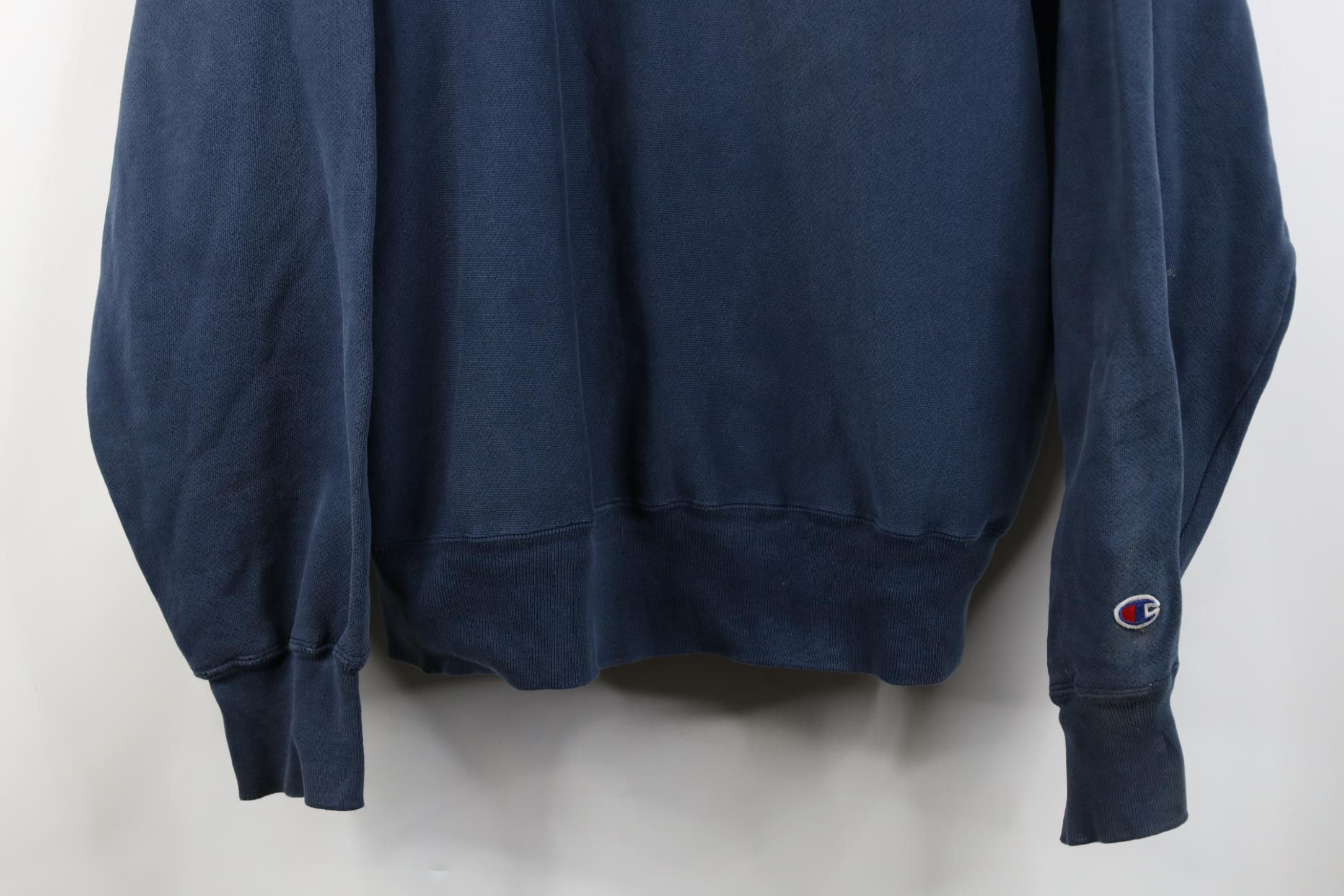 Champion Vintage 90s Champion Reverse Weave Medallion Sweatshirt Blue Size US XXL / EU 58 / 5 - 3 Thumbnail