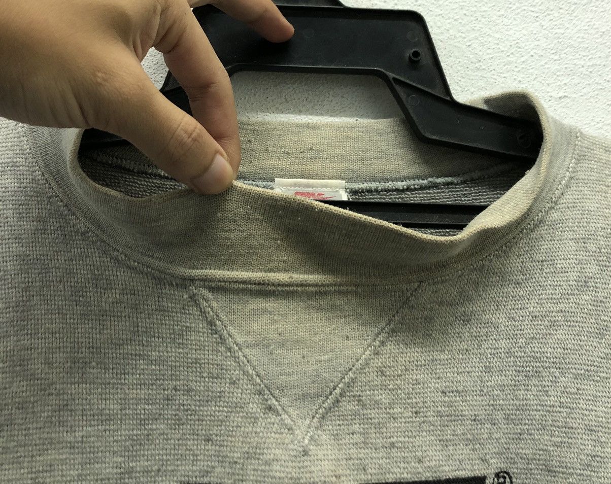 Nike Vintage Nike Big Logo Gray Sweatshirt – Men's M Size US M / EU 48-50 / 2 - 4 Thumbnail