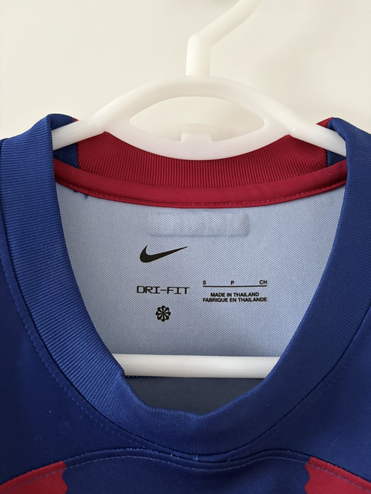 Nike Barcelona nike 2023/2024 home Yamal Soccer Jersey Size US S / EU 44-46 / 1 - 7 Thumbnail