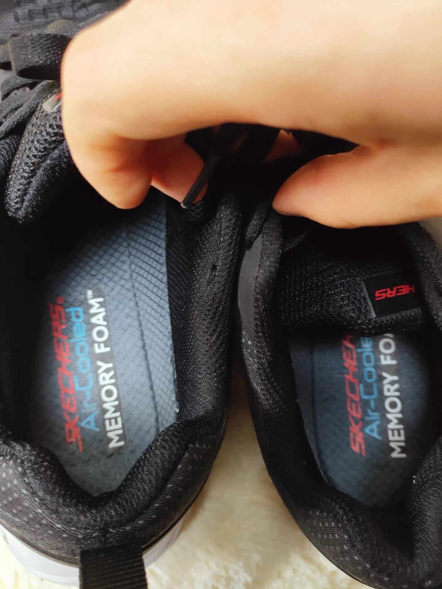 SKECHERS Skechers Men's New Walking Shoes K29 Size US 11 / EU 44 - 4 Thumbnail
