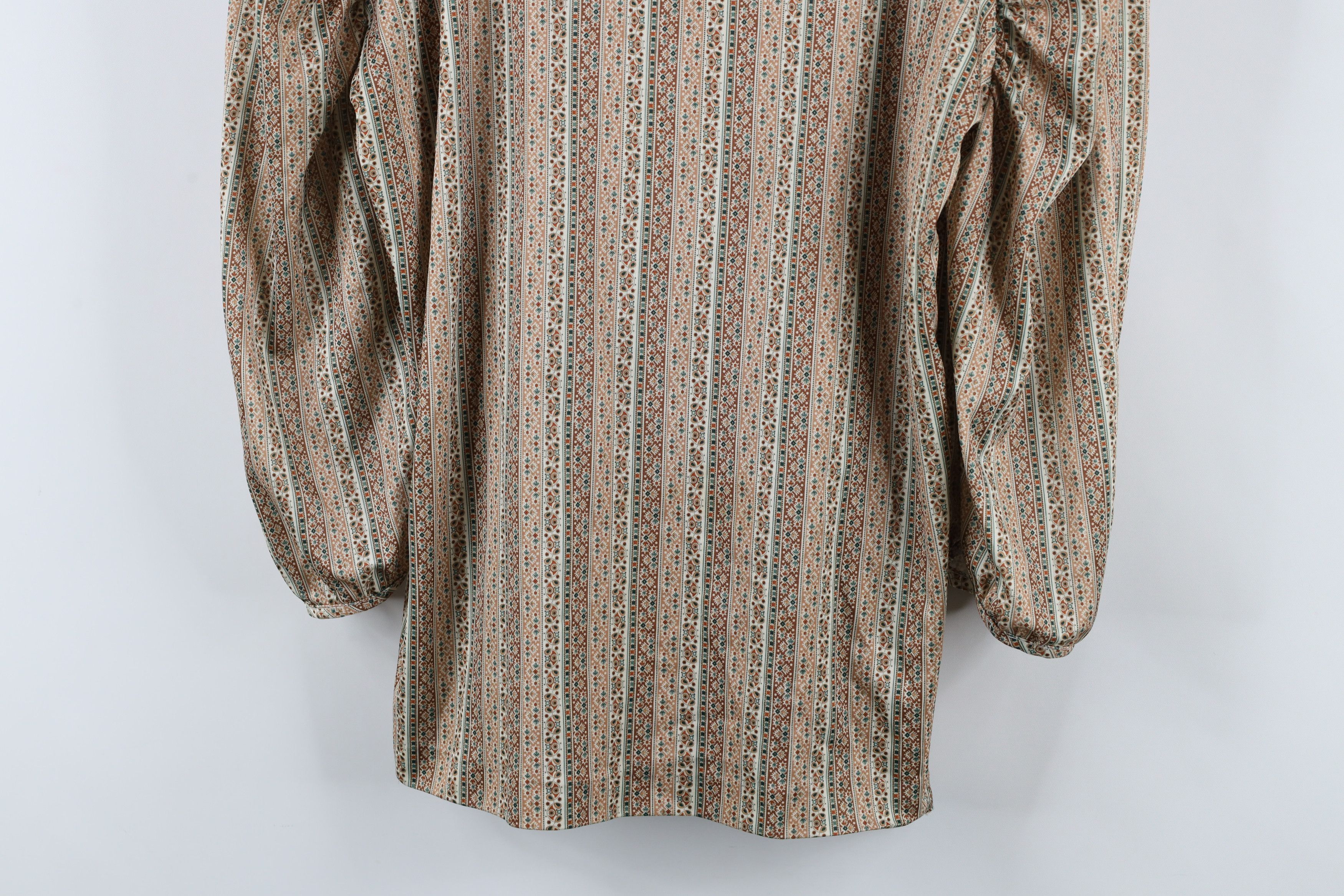 Vintage Vintage 70s Streetwear Rainbow Paisley Flower Knit Shirt Top Size L / US 10 / IT 46 - 3 Thumbnail