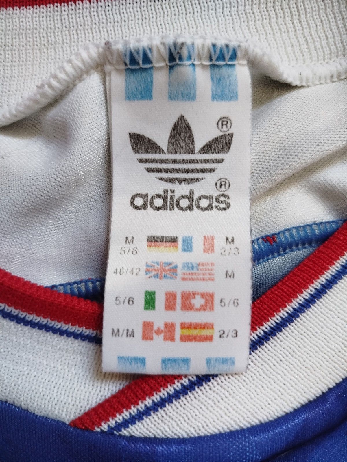 Adidas Adidas 1990/1992 vintage football shirt long sleeve template Size US M / EU 48-50 / 2 - 4 Thumbnail