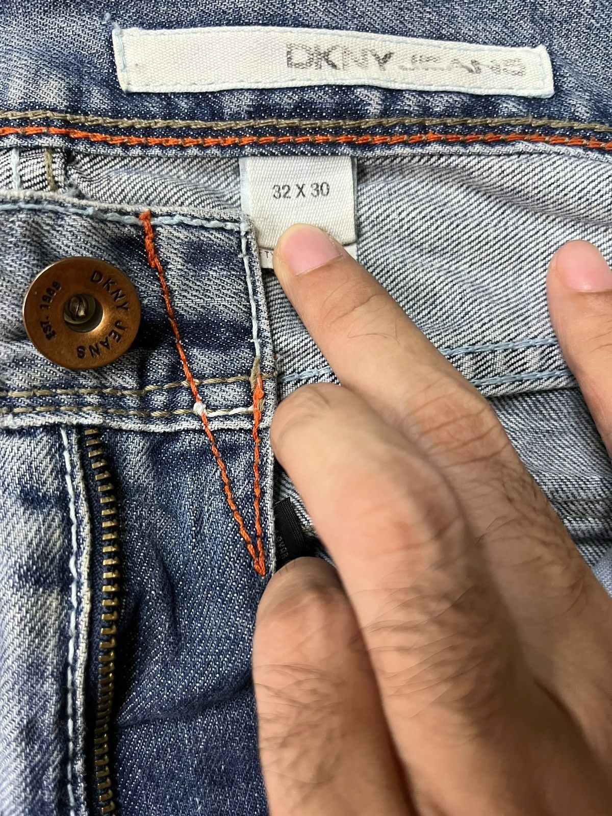 DKNY × Japanese Brand Vintage Dkny Faded Wash Distressed Style Baggy Jeans Size US 33 - 9 Thumbnail