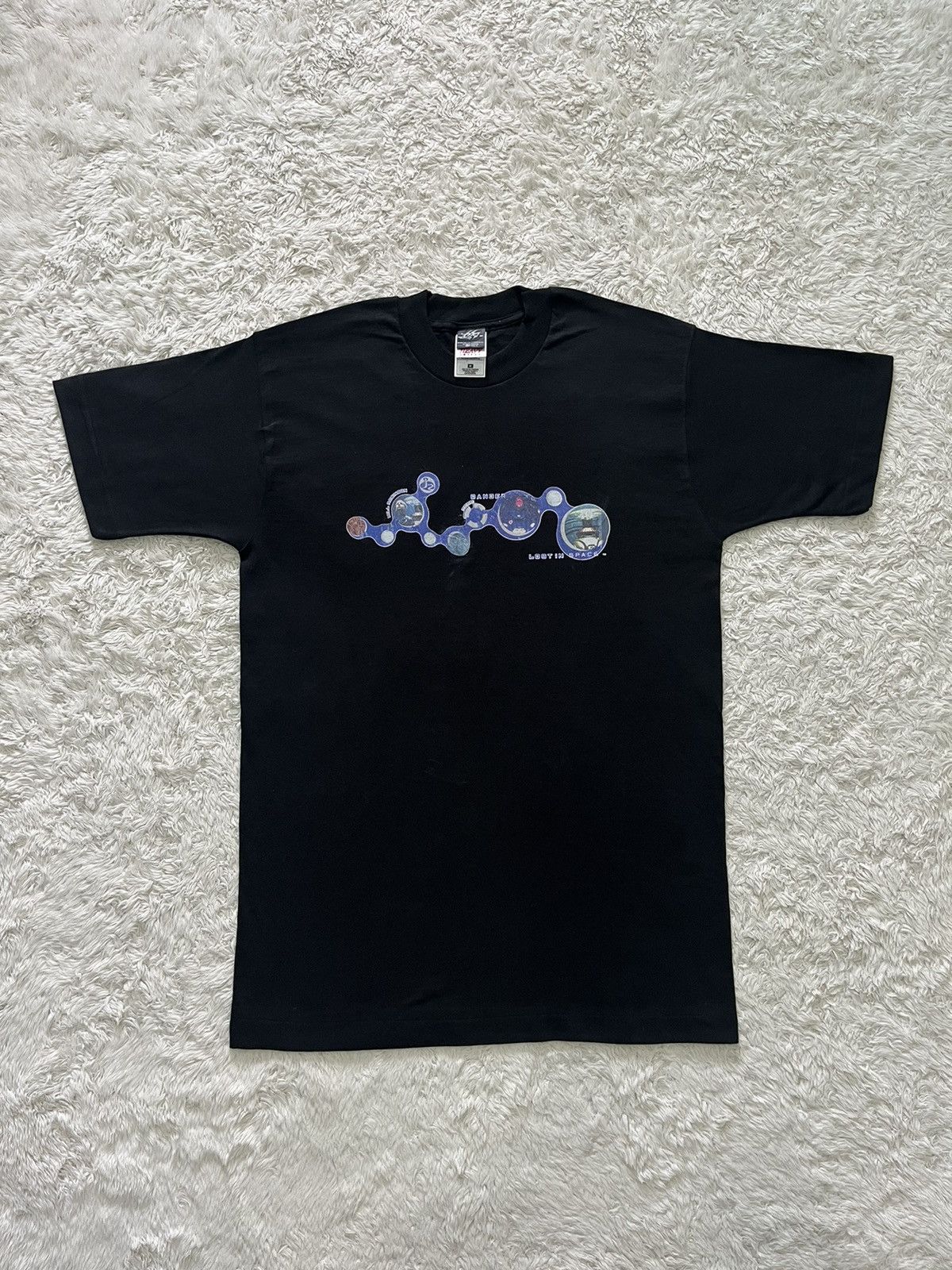 Vintage vintage 1990's lost in space movie t-shirt Size US M / EU 48-50 / 2 - 3 Thumbnail