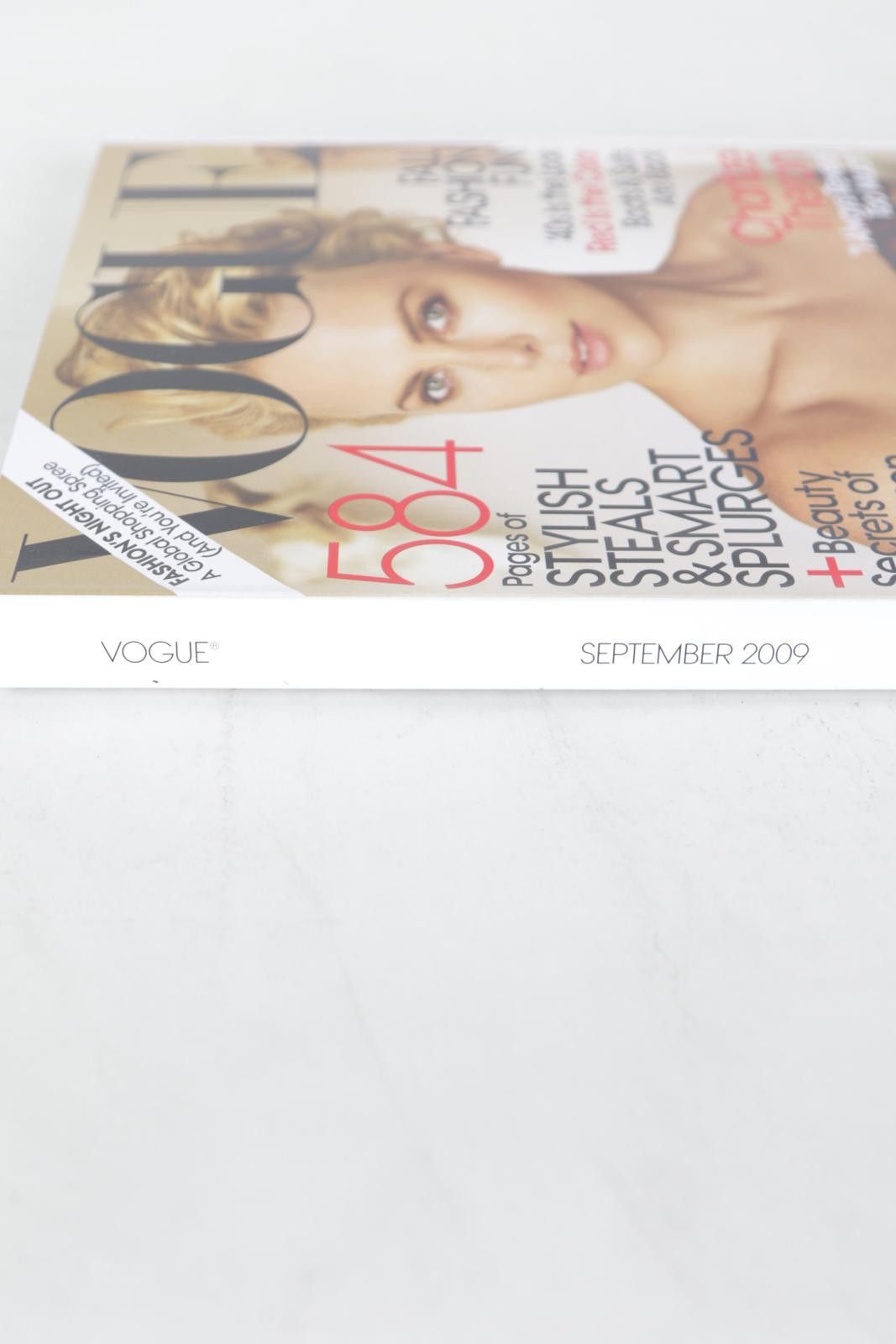 Vogue 09' Vogue September Charlie Theron Magazine Size ONE SIZE - 3 Thumbnail