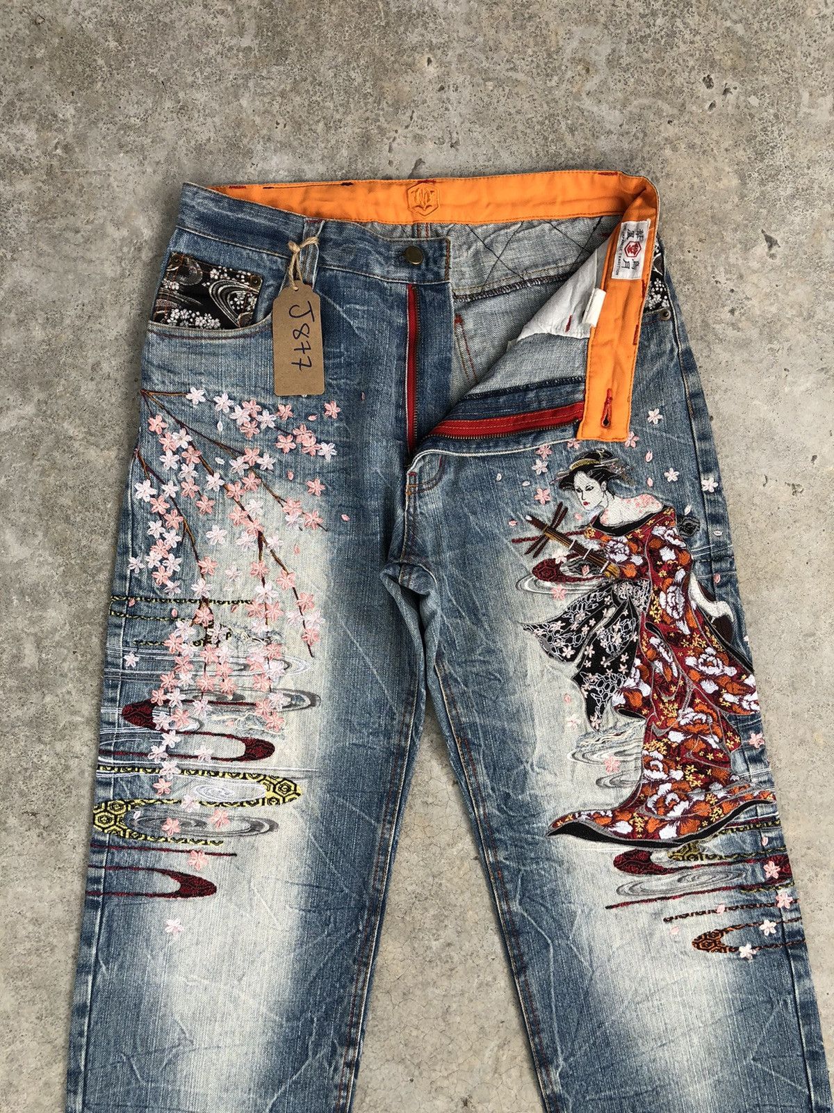 Japanese Brand Japanese Geisha Embroidered Jeans Distressed Jeans Size US 31 - 3 Thumbnail