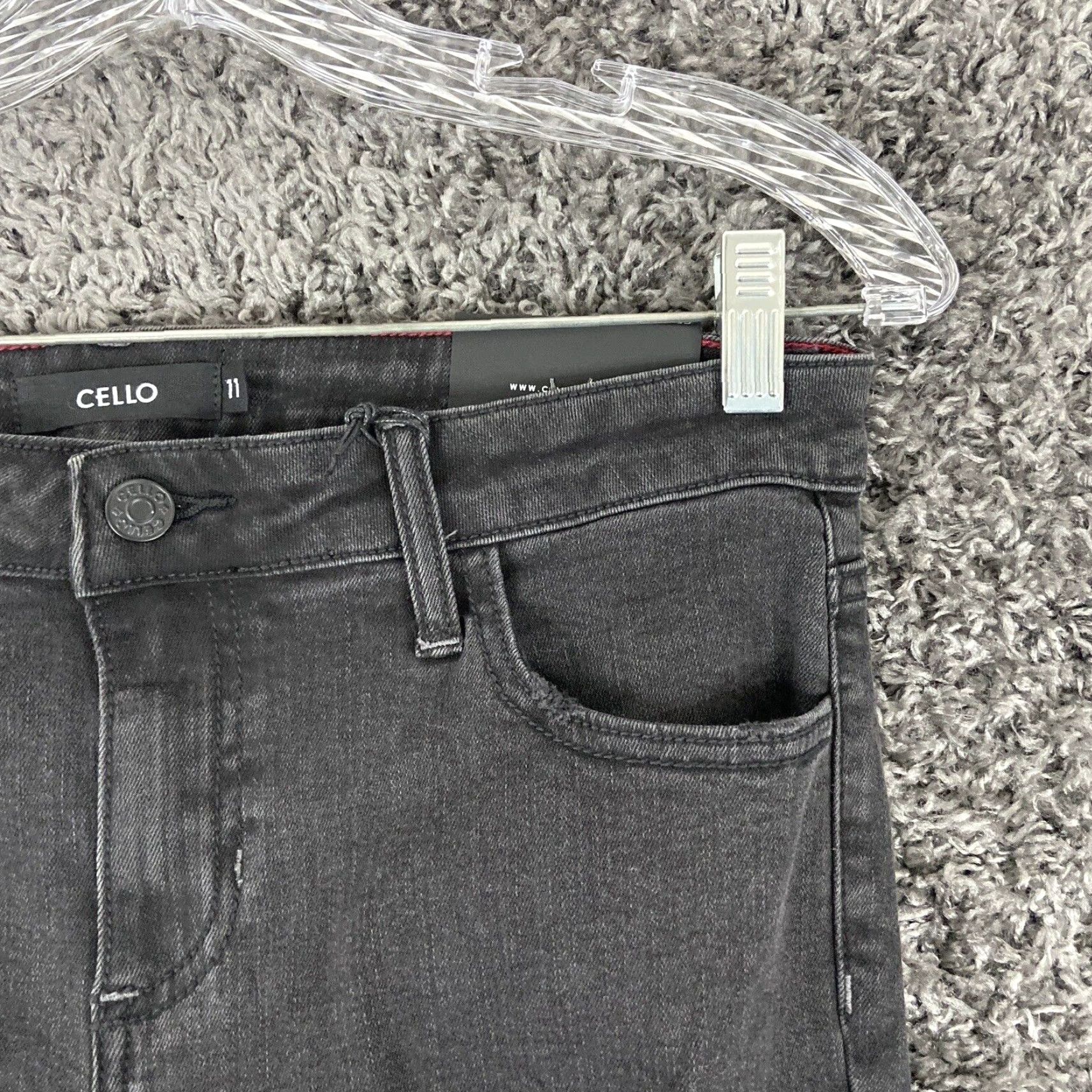 Vintage Cello Jeans Women's Size 11 Black Crop Skinny Distressed Womens Size 32" / US 10 / IT 46 - 4 Thumbnail