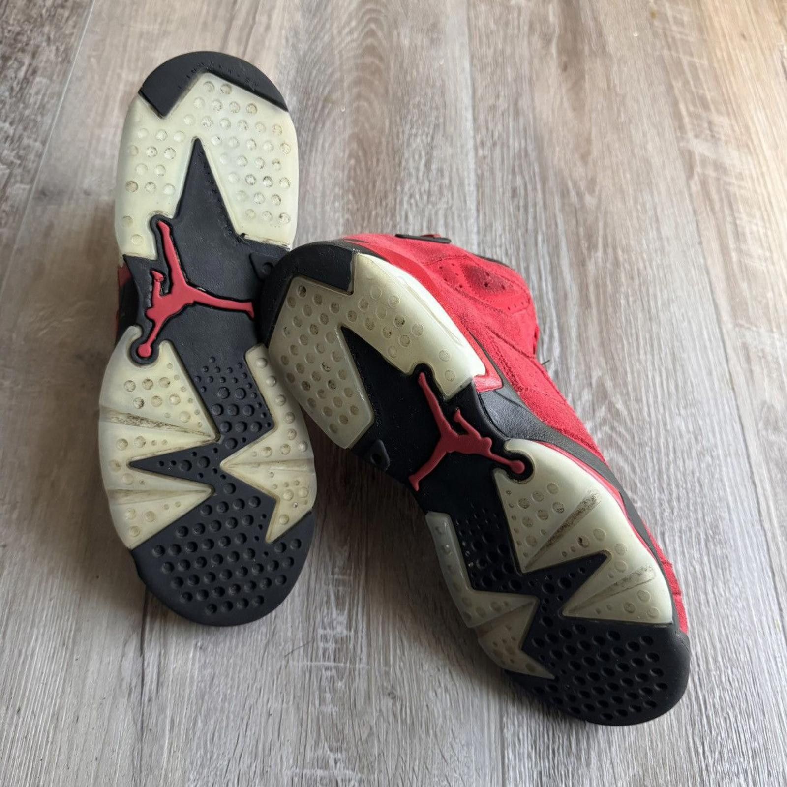 Jordan Brand NIKE • JORDAN 6 Retro GS "Toro Bravo" (7M) Size US 7 / EU 40 - 6 Thumbnail