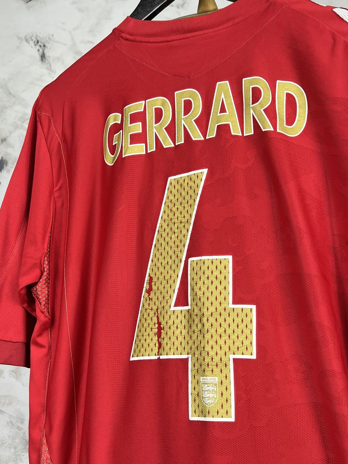 Umbro Vintage Umbro England Gerrard 4 Jersey Size L - XL Size US XL / EU 56 / 4 - 7 Thumbnail