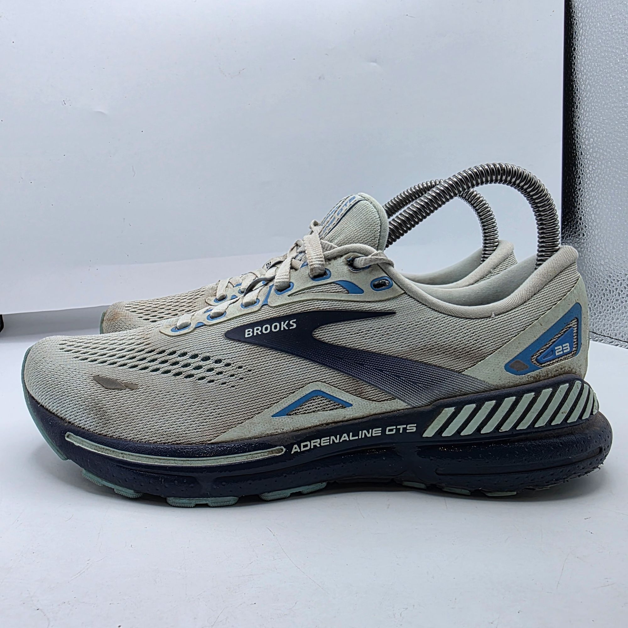 Brooks Brooks Adrenaline GTS 23 Womens Size 7.5 Running Shoes Gray Size US 7.5 / IT 37.5 - 13 Thumbnail