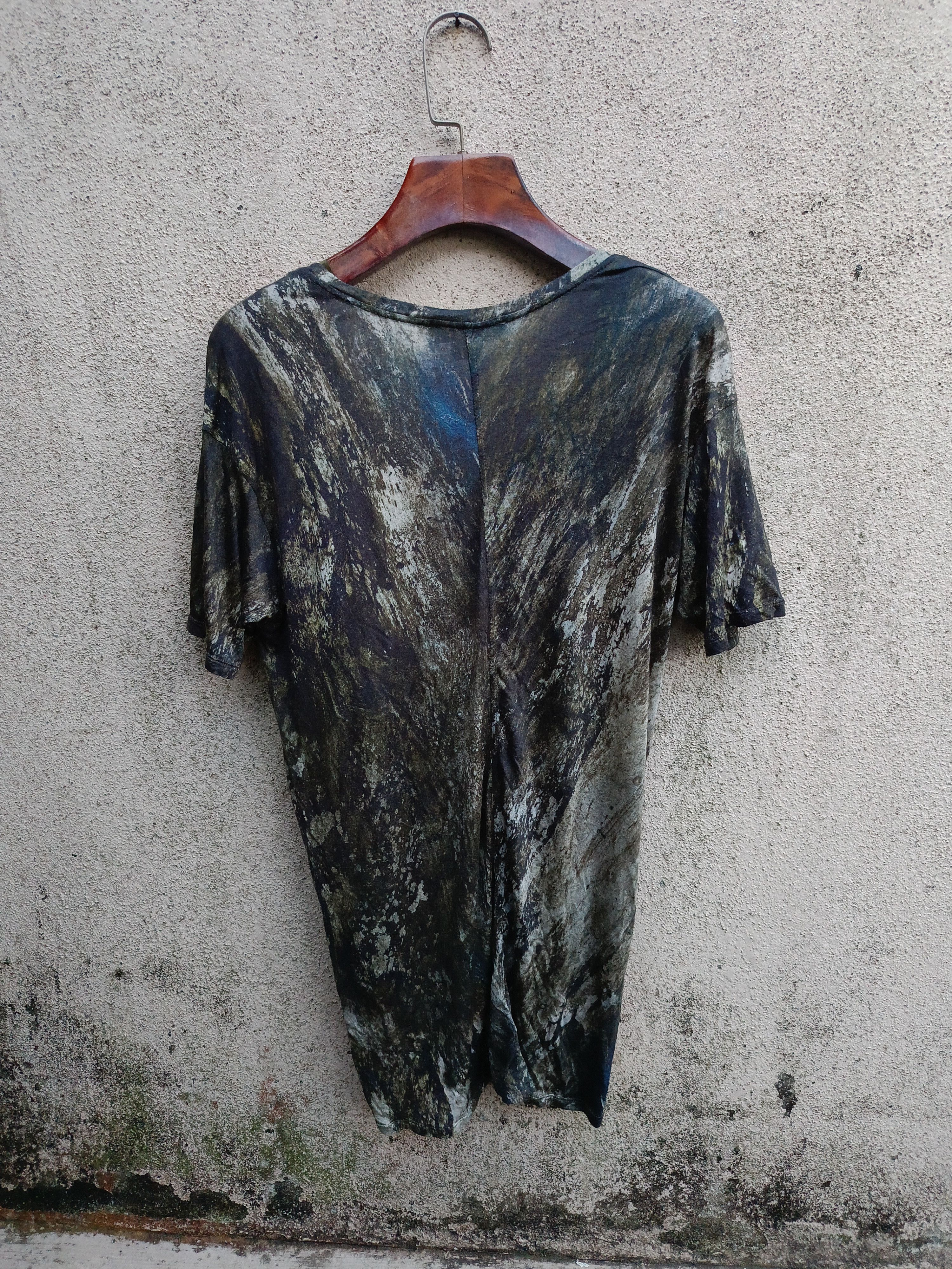 Helmut Lang HELMUT LANG FABRIC RAVEN OVERPRINT SINGLE POCKET RAYON SHIRT Size US S / EU 44-46 / 1 - 2 Thumbnail