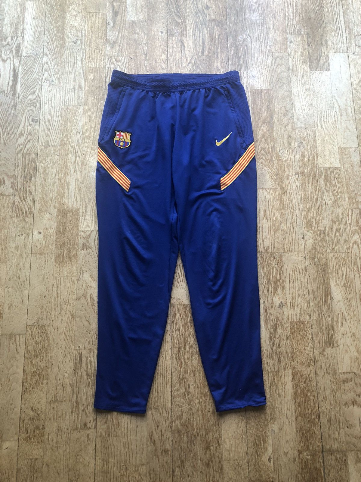 Vintage VINTAGE FC BARCELONA FOOTBALL SOCCER SWEATPANTS JOGGERS Size US 34 / EU 50 - 1 Thumbnail