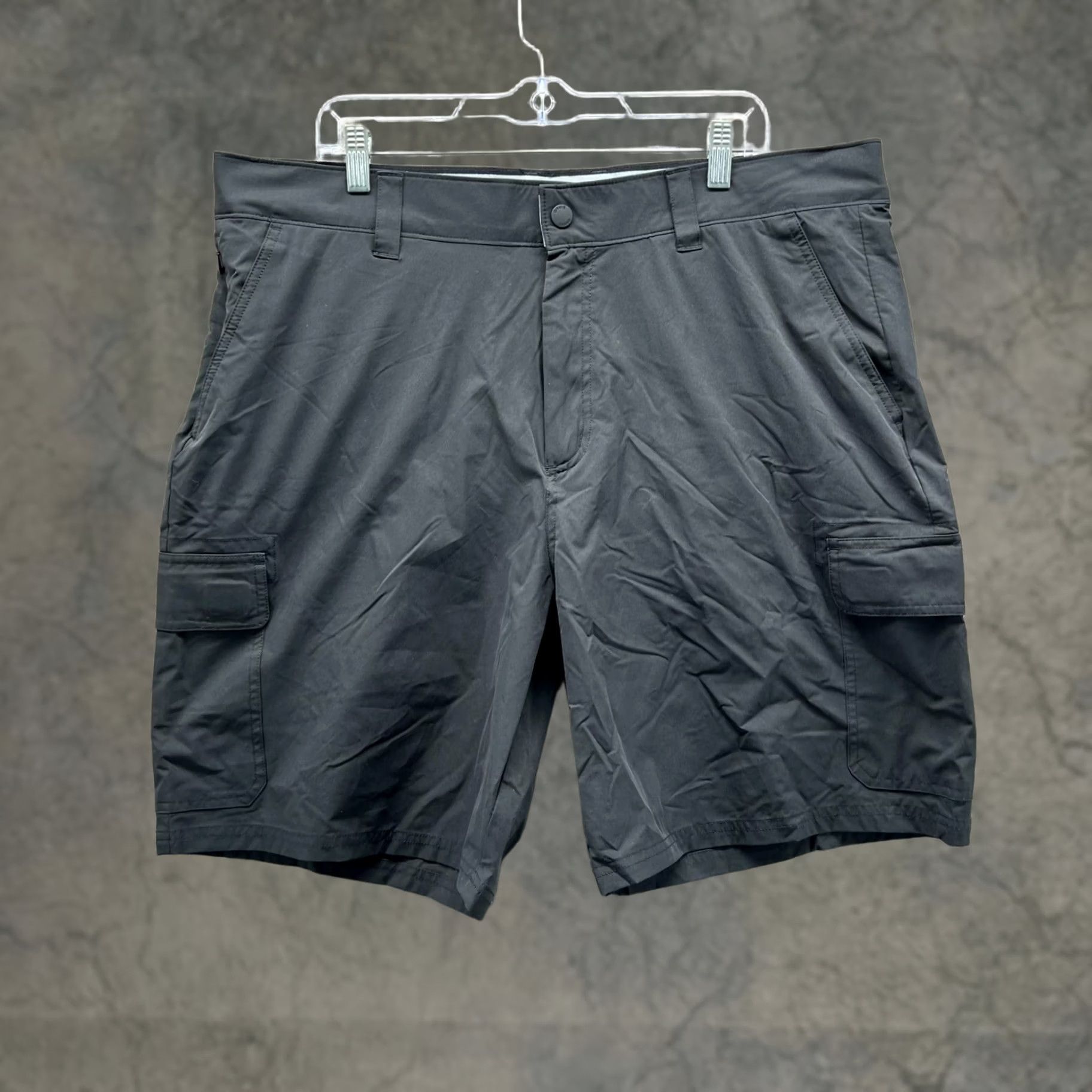 Orvis Orvis Shorts Men 40 Adult Gray Flat Front Cargo Casual Cotton Outdoors Golf Baggy? Size US 40 / EU 56 - 1 Thumbnail