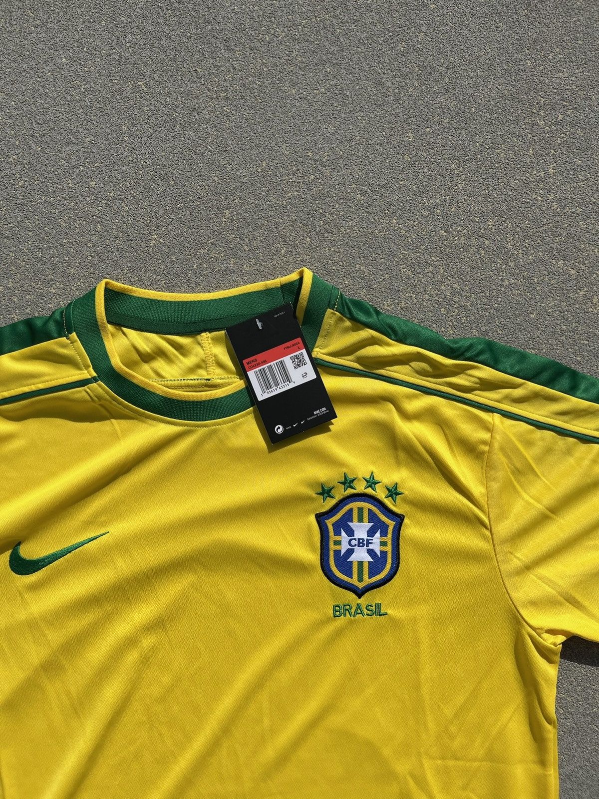 Nike Brazil Jersey 2024/25 Size US L / EU 52-54 / 3 - 3 Thumbnail