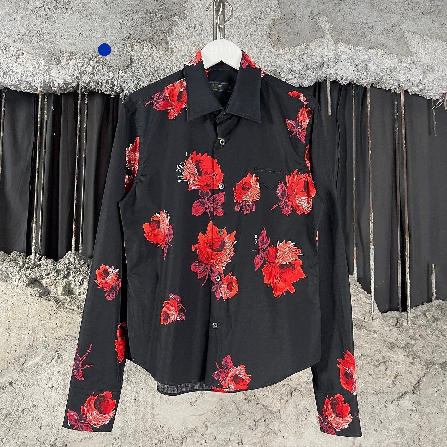 Prada Black Red Floral Print Long Sleeve Button-Up Shirt Size US M / EU 48-50 / 2 - 1 Thumbnail